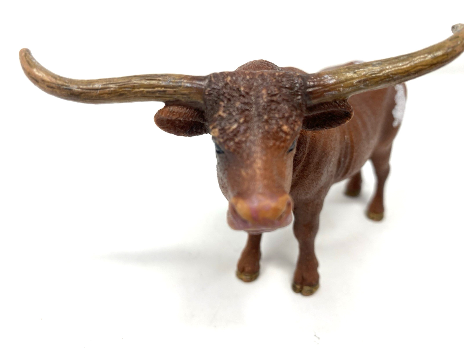 Schleich 2 Texas Longhorn Bulls, Horse & Cowboy Roping Figurines
