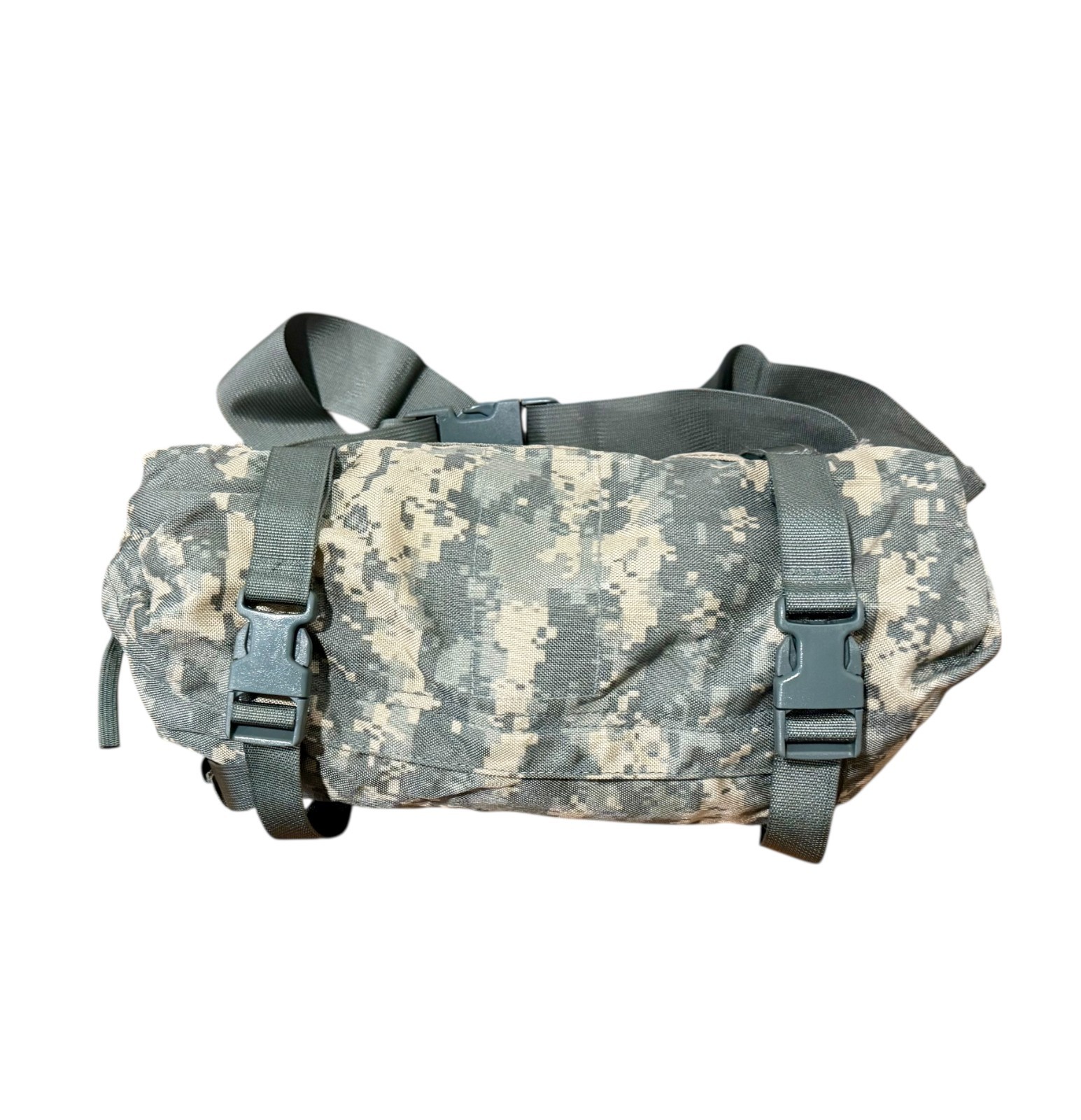 USGI Military Issue ACU UCP Molle II Waist Pack Butt Pack 8465-01-524-7263