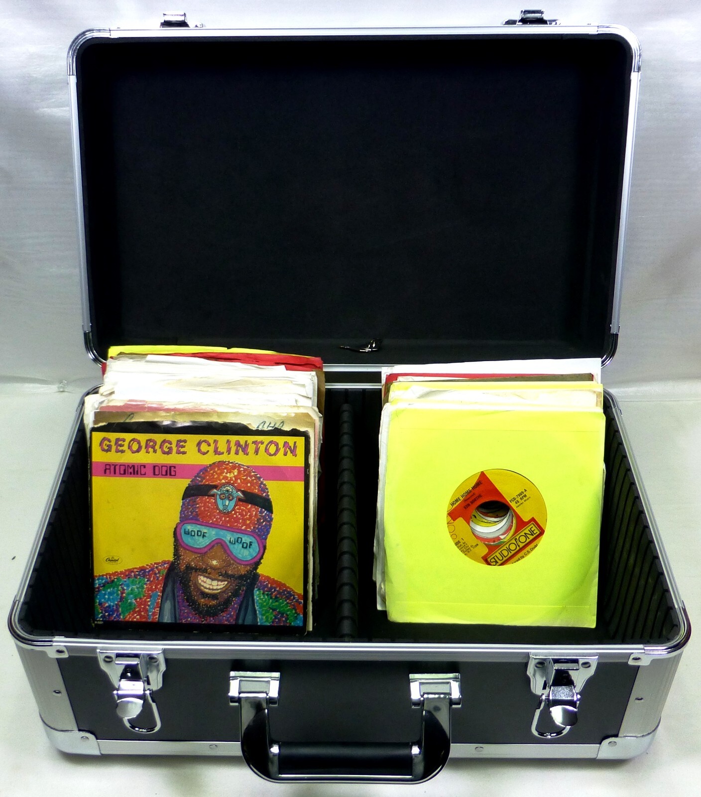 7" Vinyl Record Double Compartment Euro Style Case ( holds 200 plus 7" 45 rpm) .