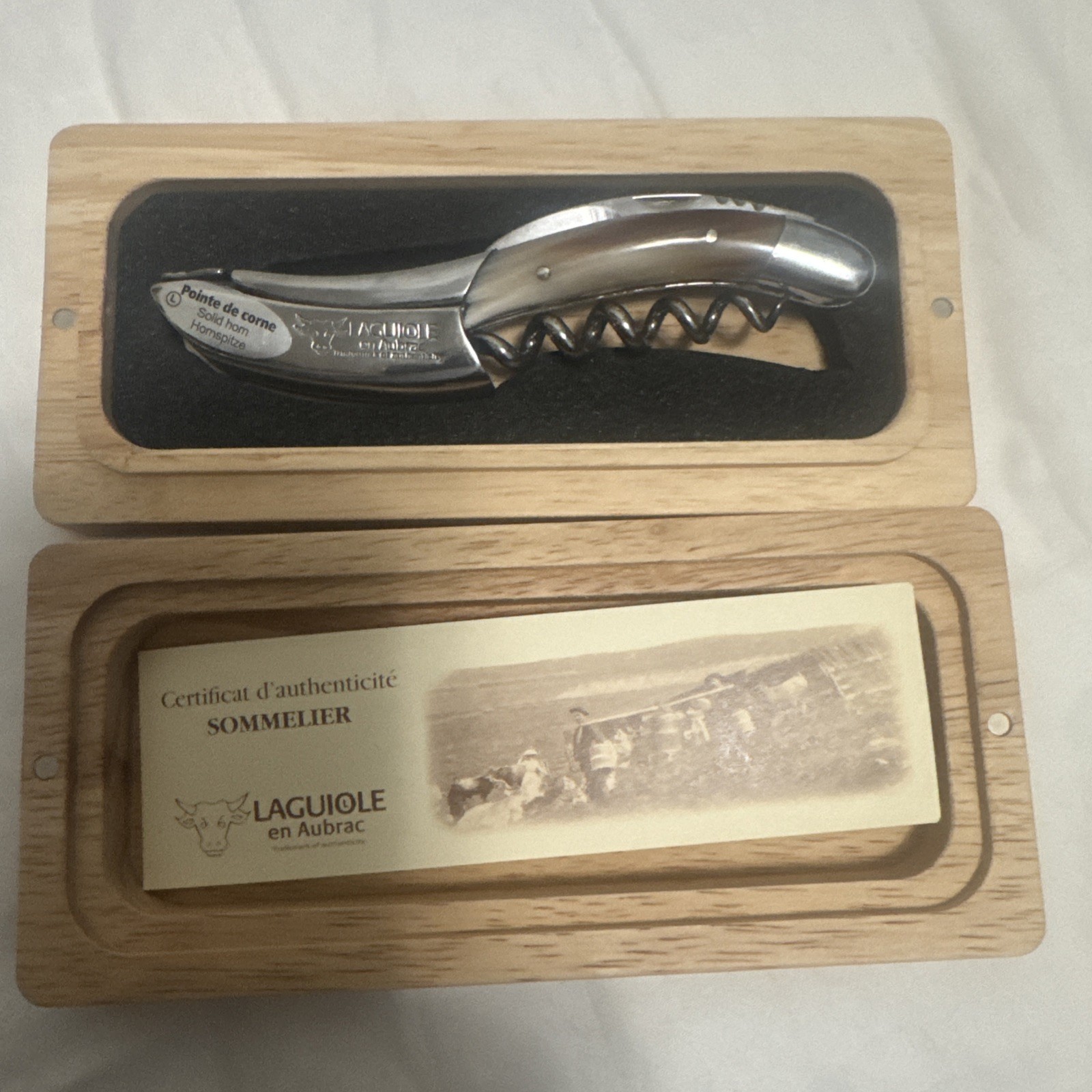 Laguiole En Aubrac Sommelier Waiter's Corkscrew Wine Opener Solid Horn Handle