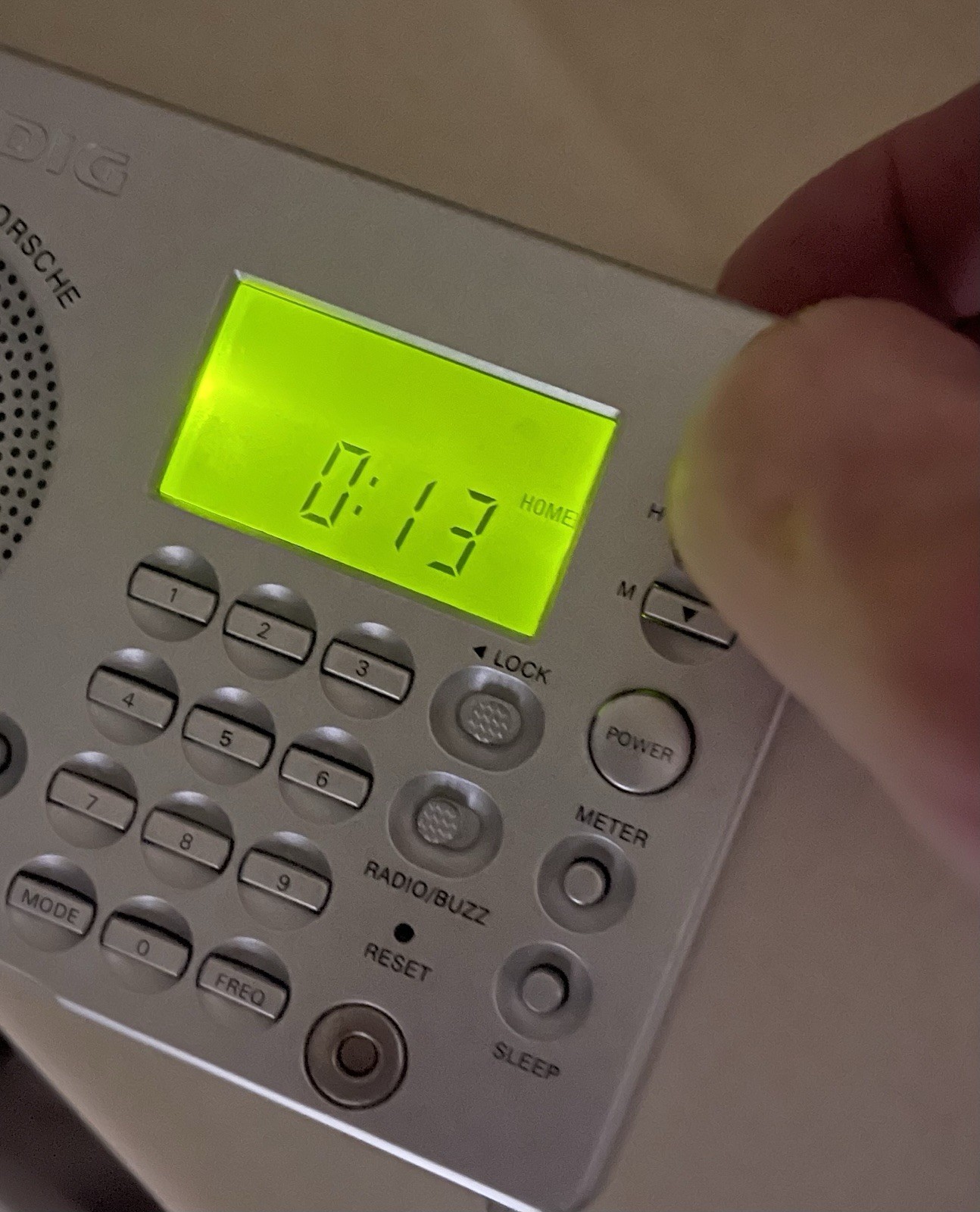 Grundig Yacht Boy World Receiver YB-P2000 SW FM Radio + Plug F.A. Porsche Tested