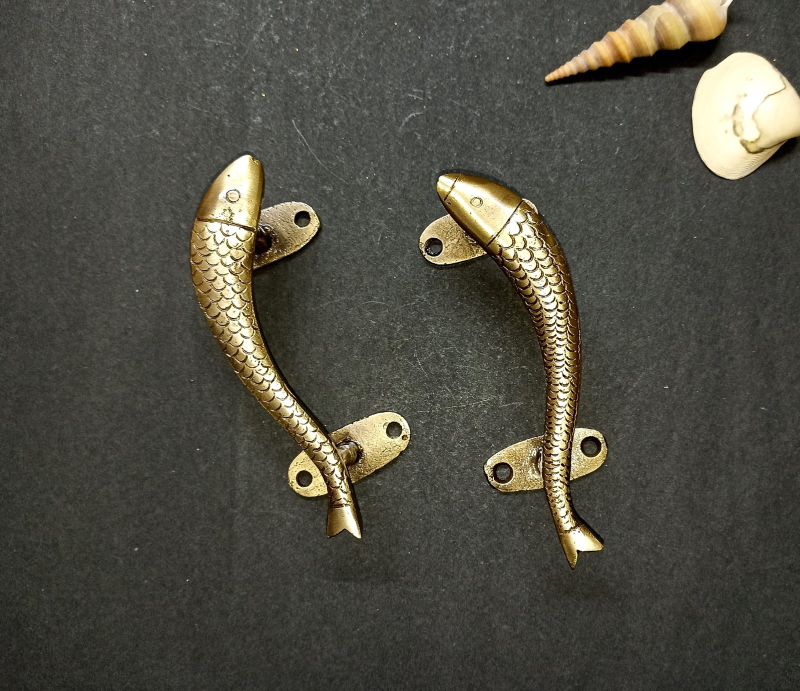 Lacquered Brass Curved Fish Home Window Pull Modern Door Grab Handle Pair AJ474