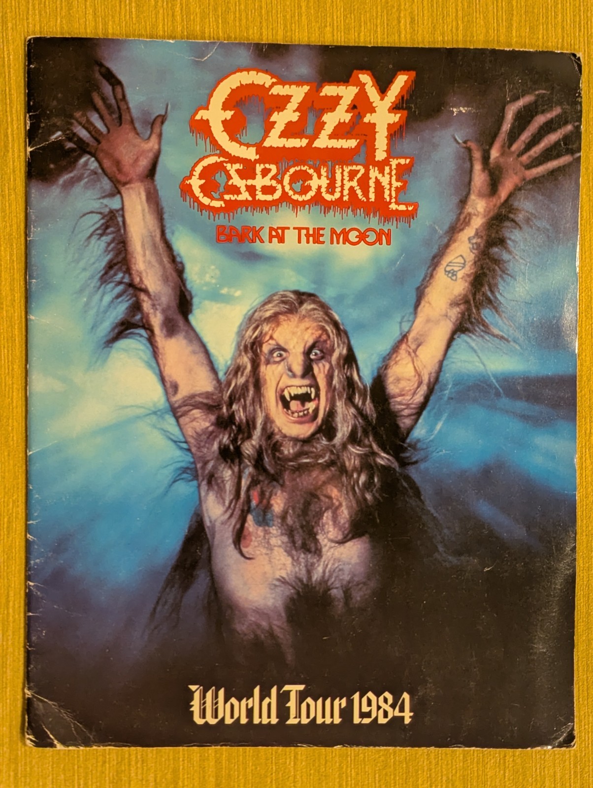 Ozzie Osbourne Bark at the Moon World Tour Book 1984 NICE!!  14"x11"