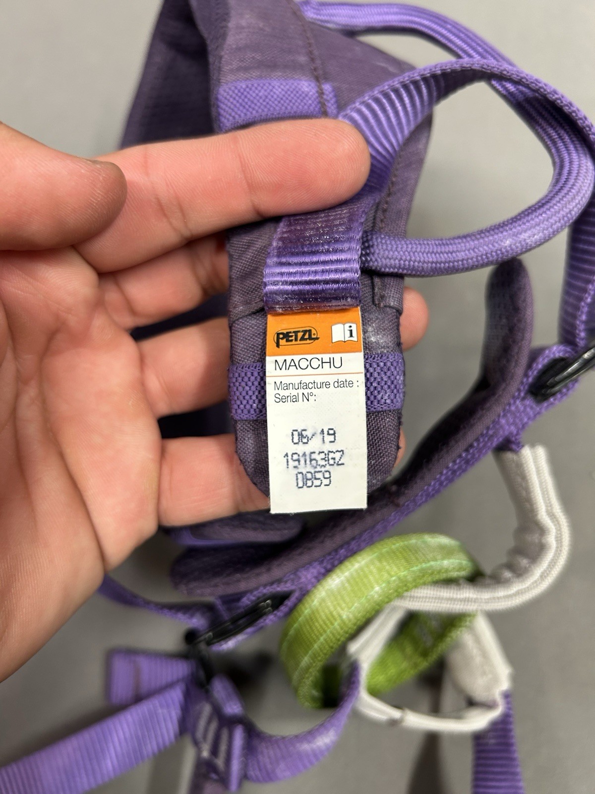 PETZL MACCHU Kids Climbing Adjustable Seat Harness Purple