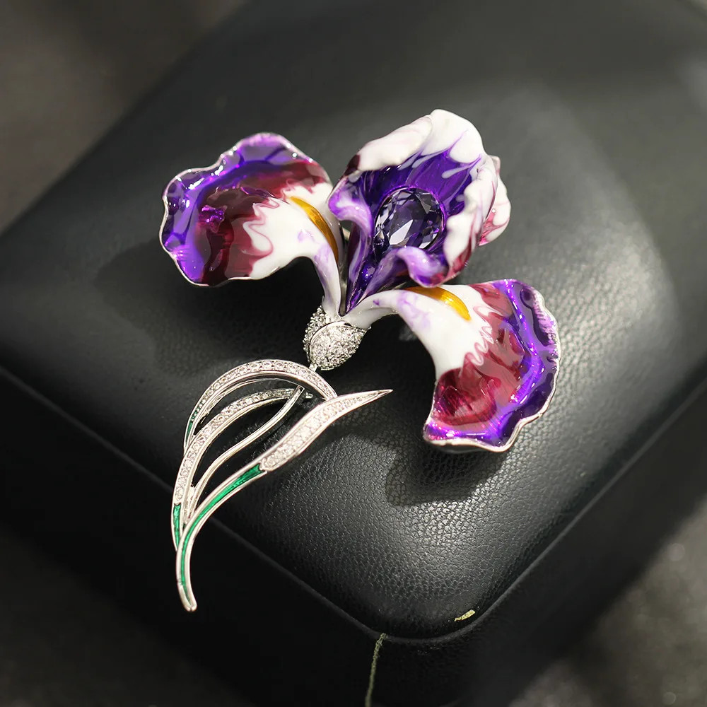Vintage Purple Gradient Iris Brooch Elegant High-end Bouquet Pin Crystal Corsage