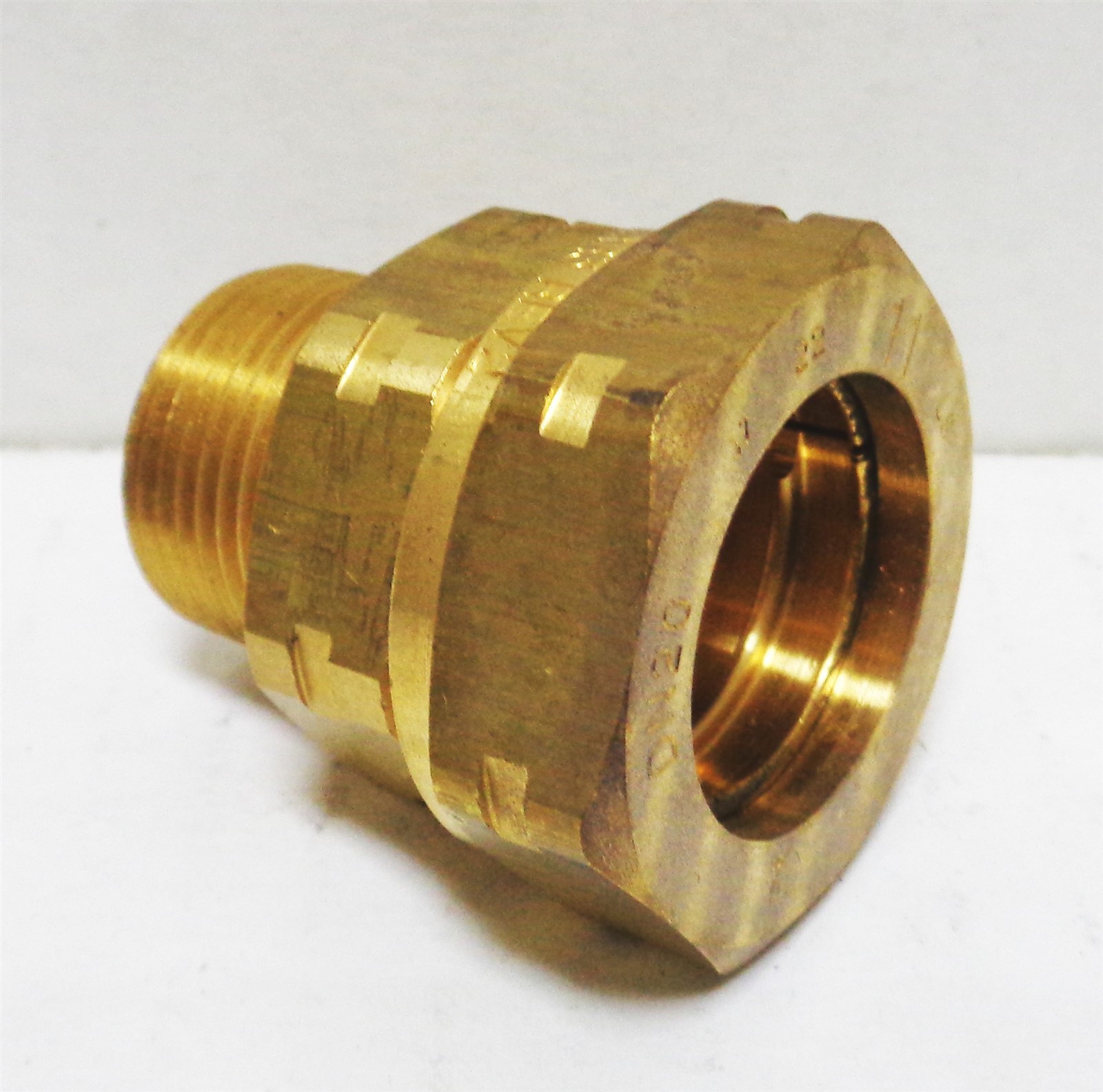 Gastite® FlashShield™ XR3FTG-11 ~ 3/4" Male NPT x 3/4" Straight Fitting