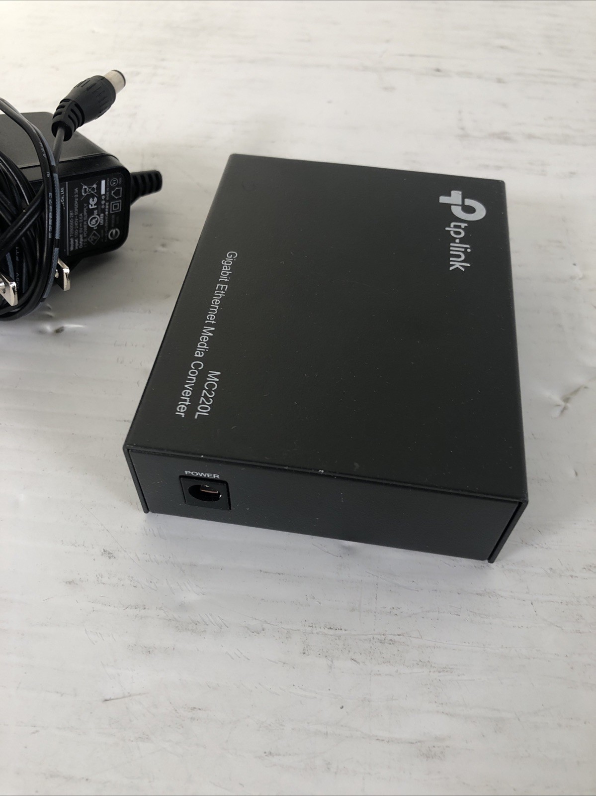 TP-LINK MC220L Fast Ethernet Media Converter For Multi-Mode Fiber