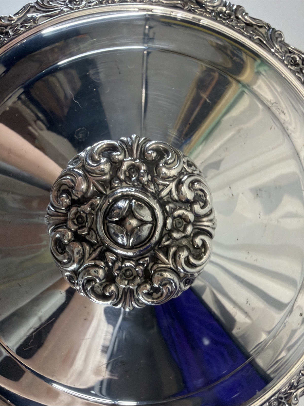 Vintage International Silverplate Countess Covered Ice Bucket – Ornate Floral