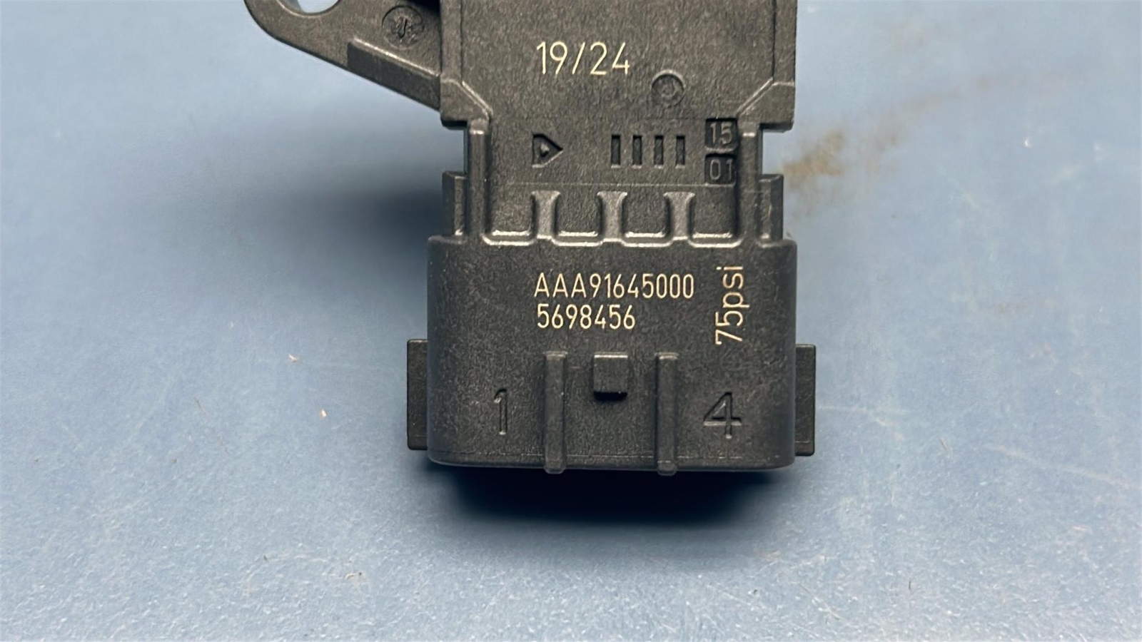 GENUINE Cummins 5698456 Pressure Temperature Sensor 2897334 2897334NX OEM NEW