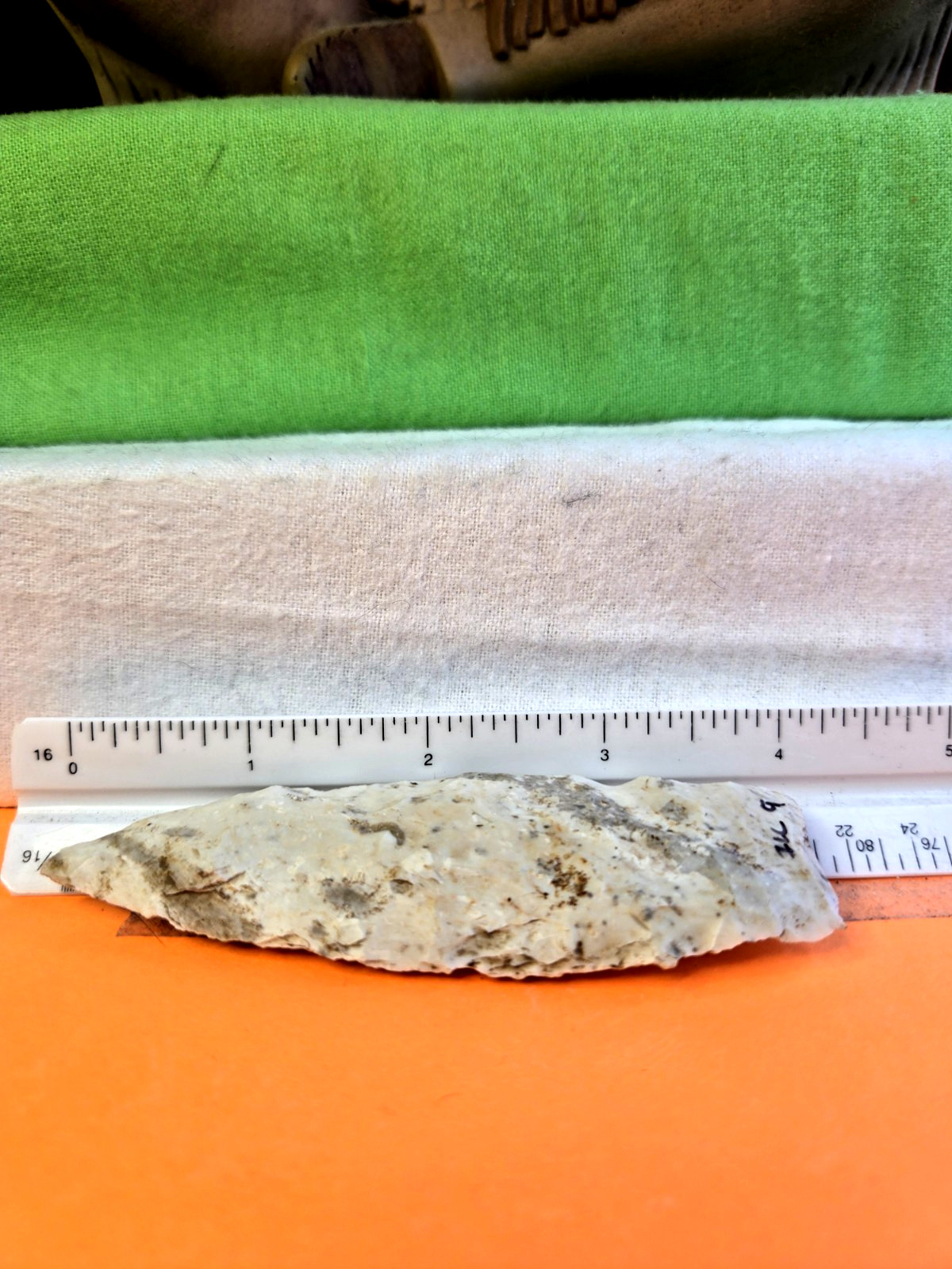 Authentic finely made Sedalia point made of Burlington chert Cass co ILL.