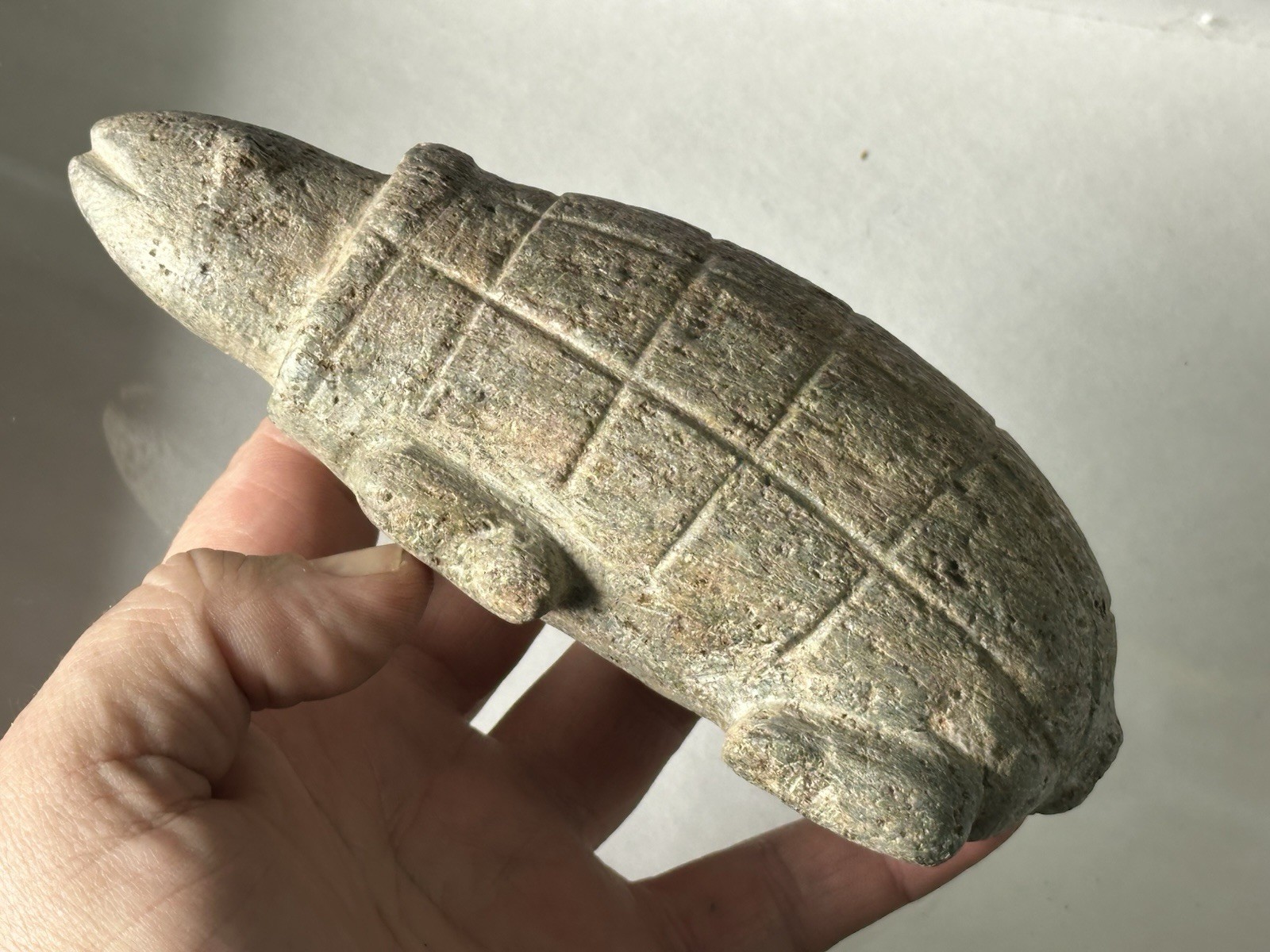 RARE CARVED STONE TURTLE EFFIGY FROM THE COLUMBIA RIVER, OREGON, MOTLEY COA