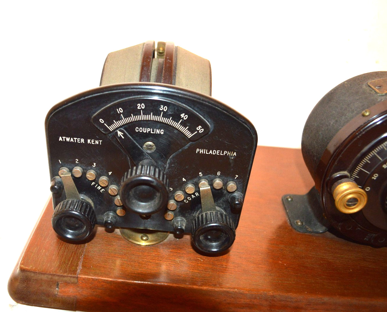 SCARCE 1922 ATWATER KENT'S FIRST MODEL 1, #3925 BREADBOARD RADIO RECEIVER