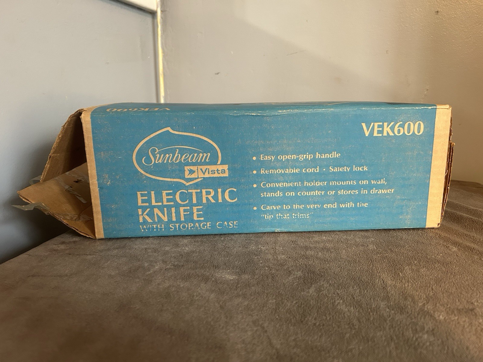 Vintage Sunbeam Vista Electric Knife With Storage Case Model VEK600 Original Box