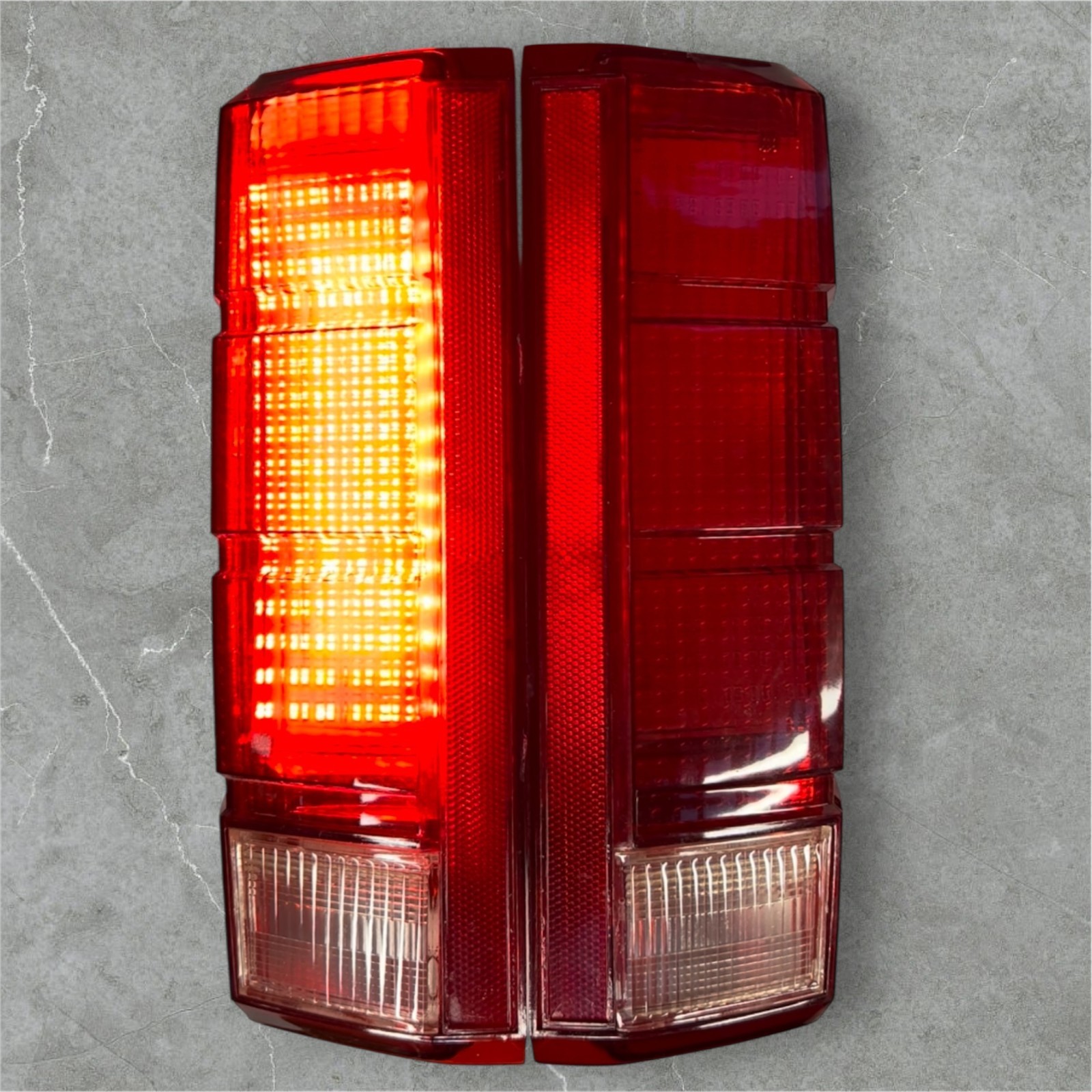 1980-86 Ford F150 F250 Truck Bronco RED Tail Lights Pair w/ Built-In LED New