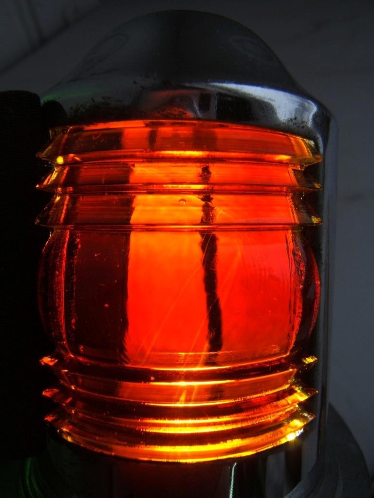 VINTAGE SMALL CHROMED RED & GREEN GLASS BOAT LIGHT NON-WORKING