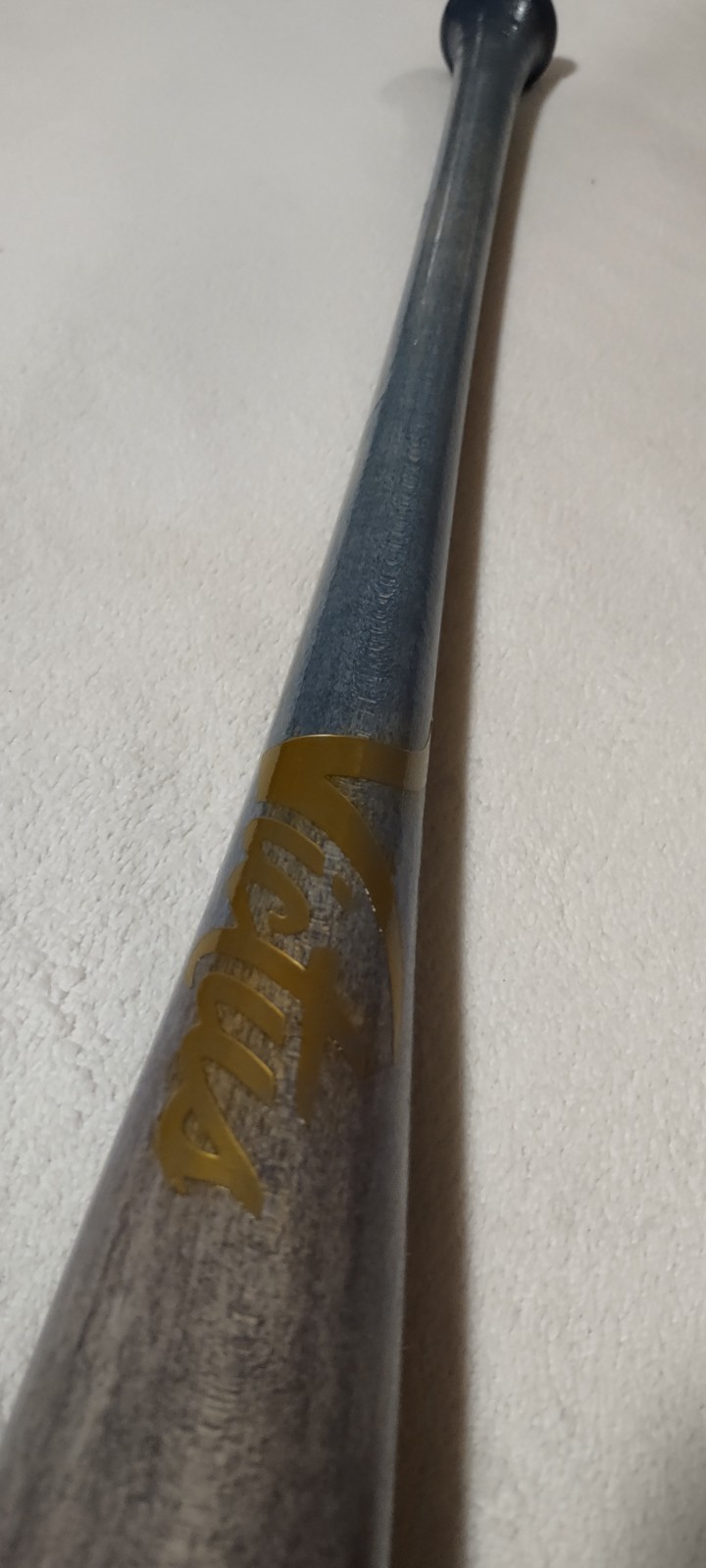 Victus 33.5"/31.5oz V-Cut Maple Wood Baseball Bat Natural Blue Mahogany Red