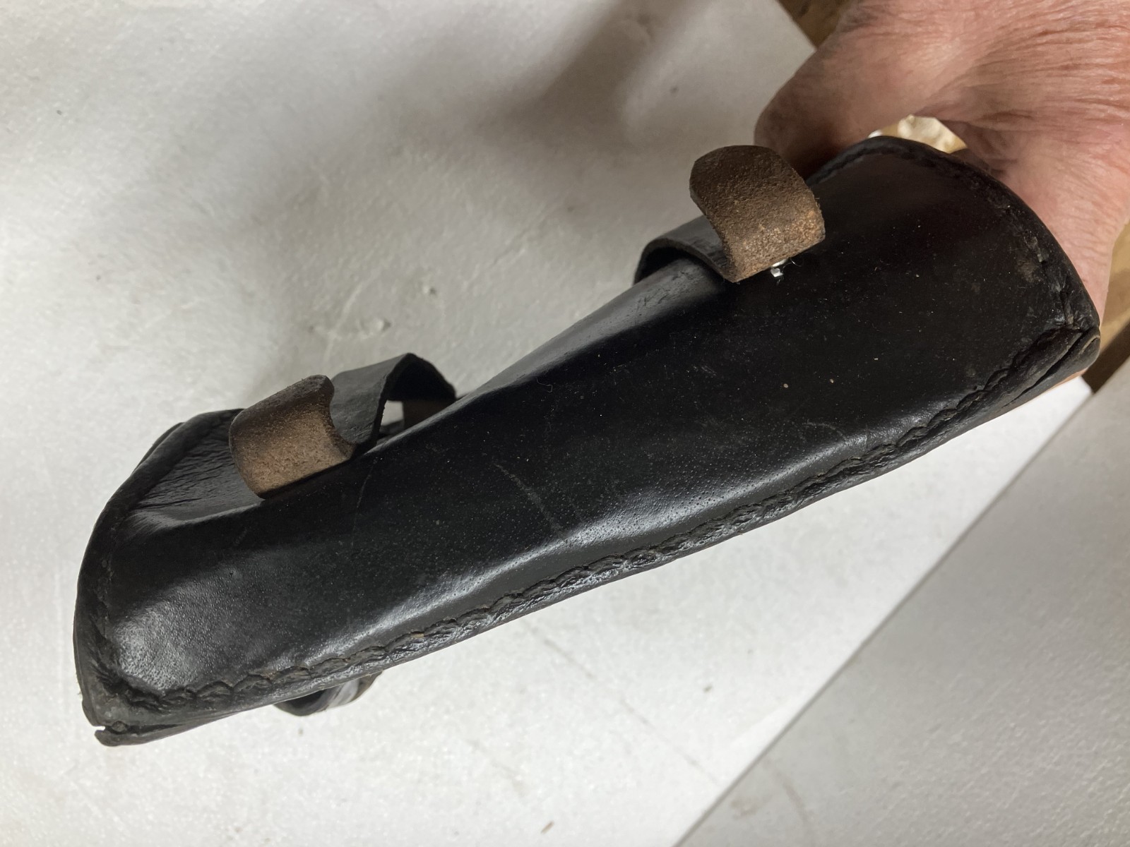 WW2 German flare pistol leather gun shell pouch 101st airborne send back 1944