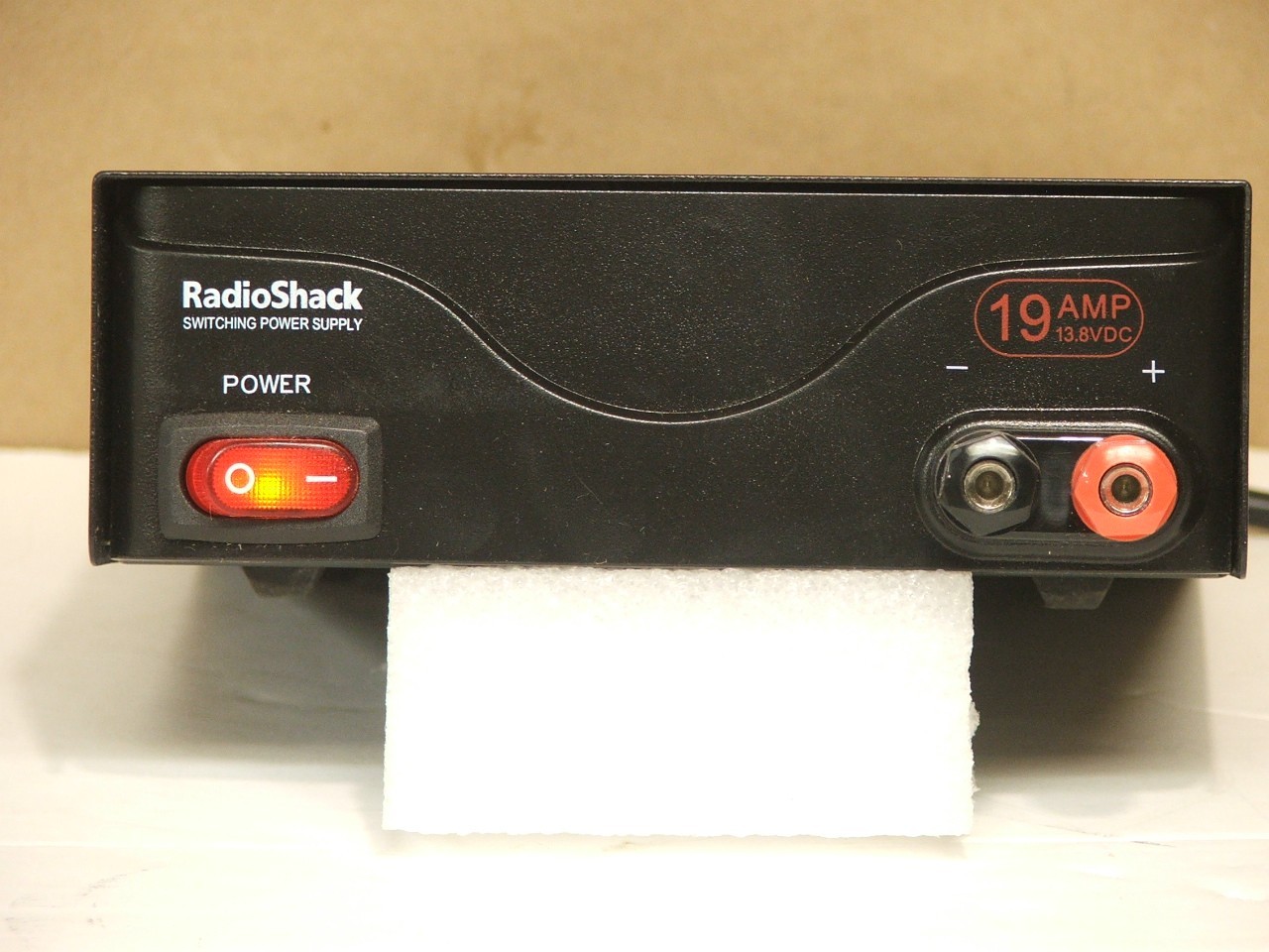 Radio Shack 13.8VDC 19A Power Supply 22-508B - BOXED WITH MANUAL