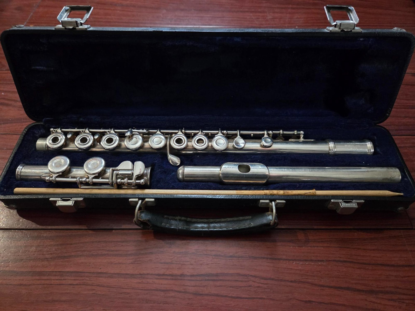 Armstrong Model 80 Sterling Silver Open Hole Flute – USA – Case – Vintage