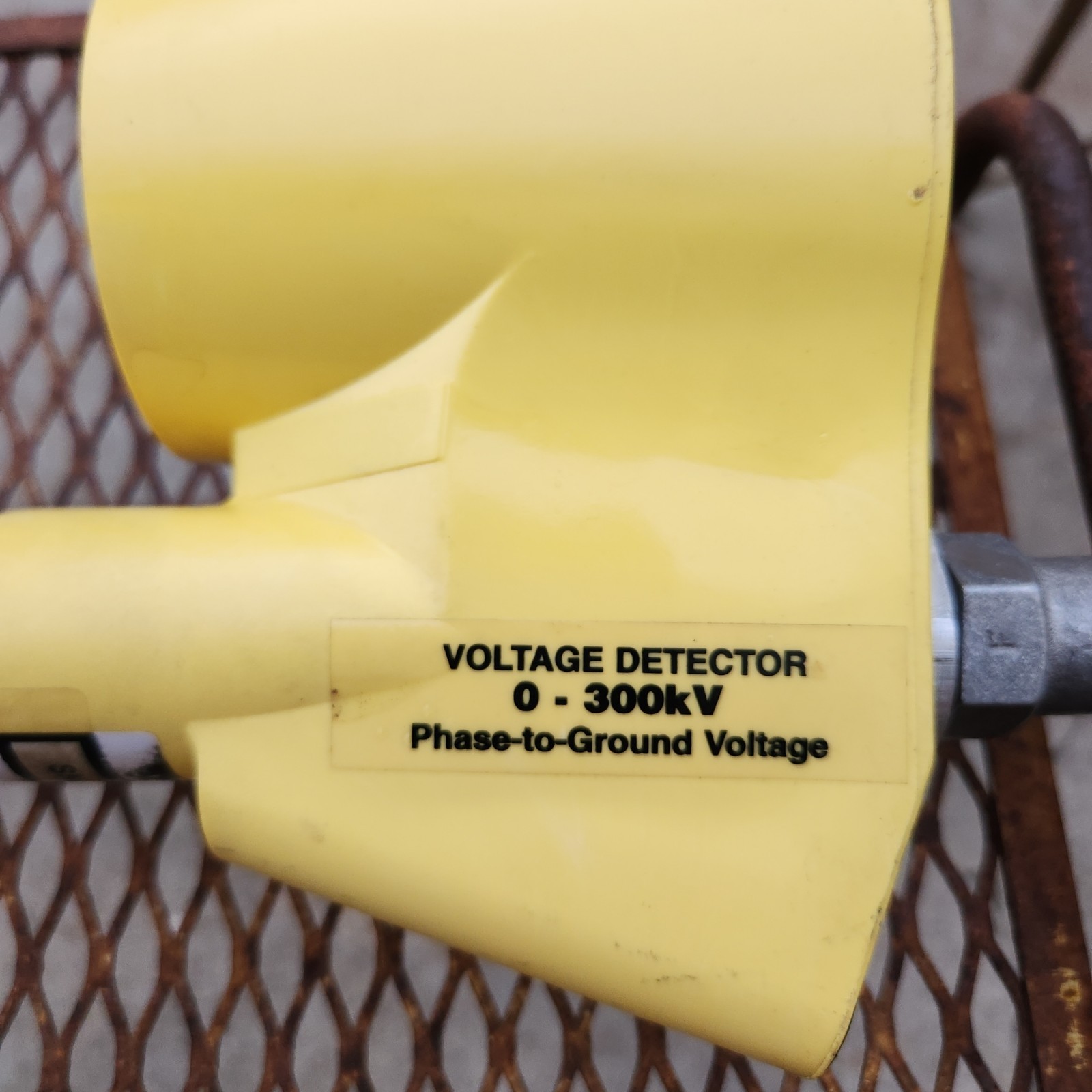 BIERER VDAH300 Transmission Distribution Line Voltage Detector 0-300 KV - used