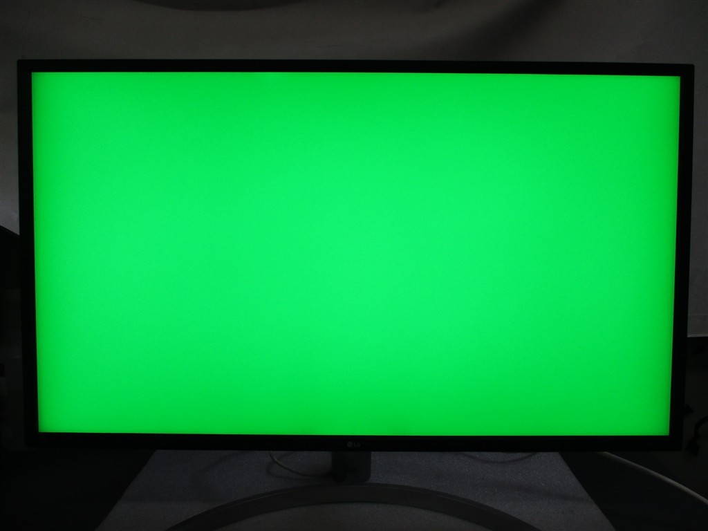 LG 32BL75U-W 32" 4K UHD VA LCD Monitor HDMI, DP, USB-C