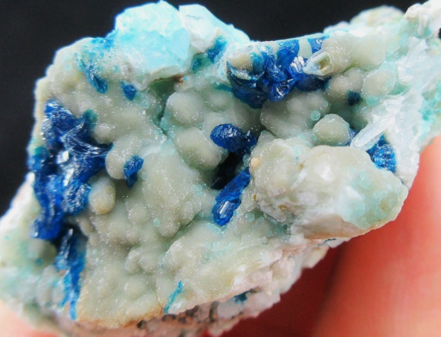 Rare Blue Veszelyite and Hemimorphite with Quartz Crystal and Galena Yunnan