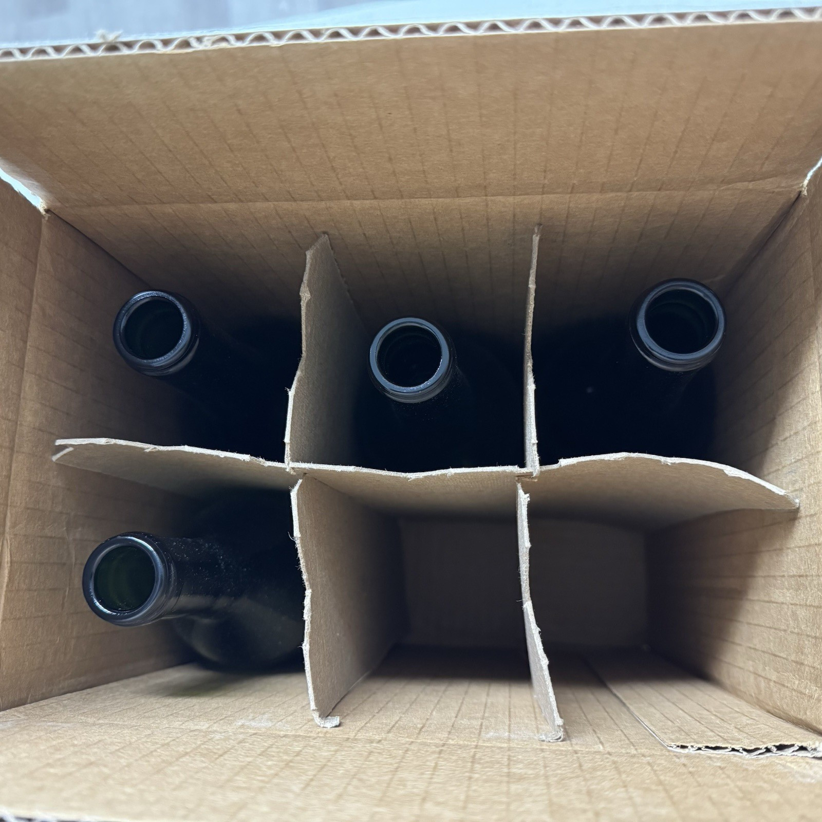 4 Pack 750ml Green Wine Bottles with Double Lever Corker Corks & Shrink Caps