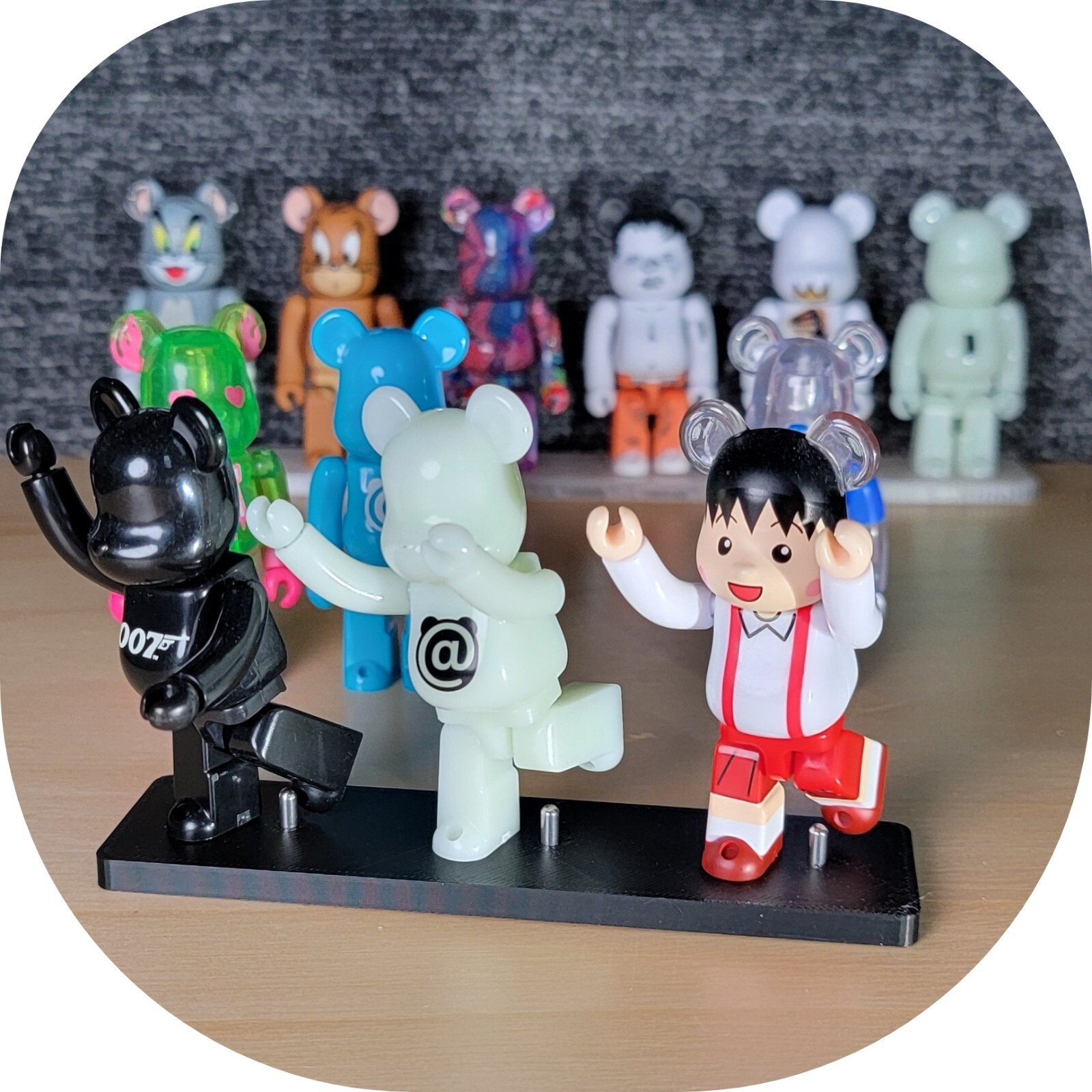 Mix and Match Custom Display Stands for Bearbrick 100%