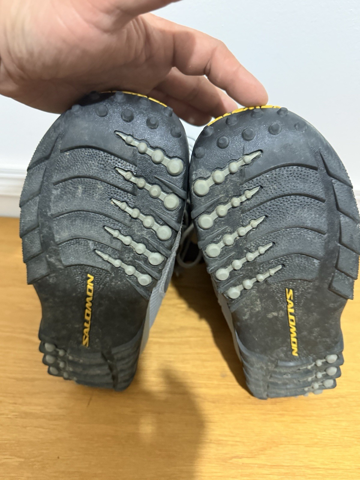 Salomon Thermicfit Size 9 Snow Shoes Black &grey