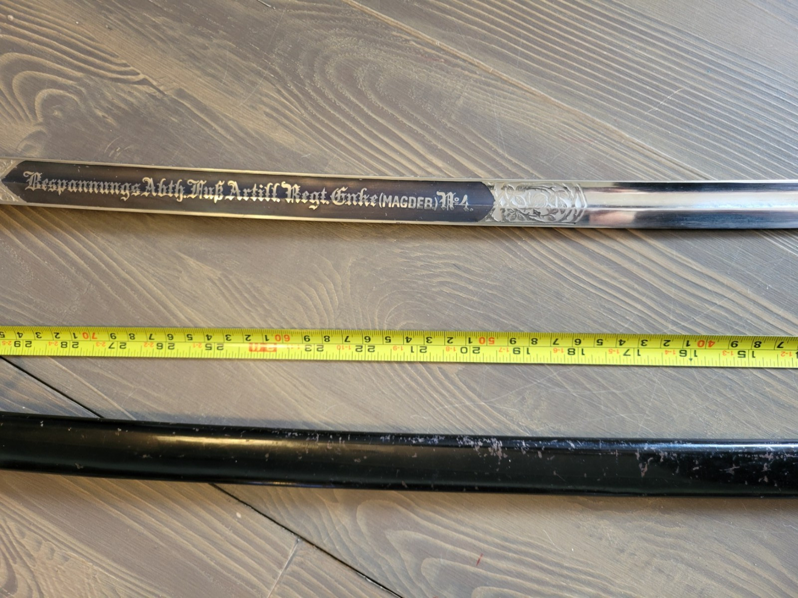 WWI German Presentation Artillery Officer's Sword, Rose Motif