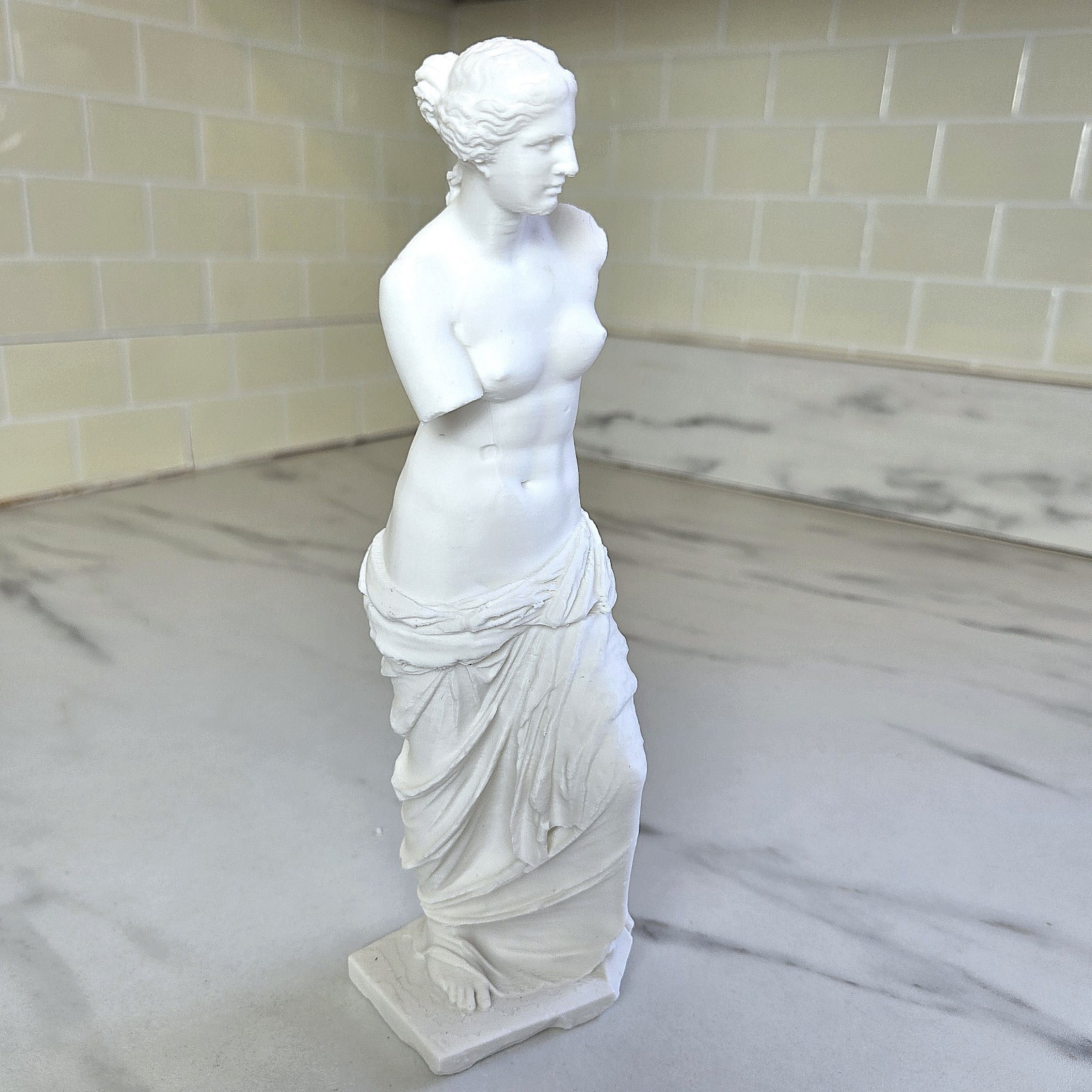 Venus de Milo Statue – 8.75" Greek Roman Mythology Goddess Aphrodite Sculpture