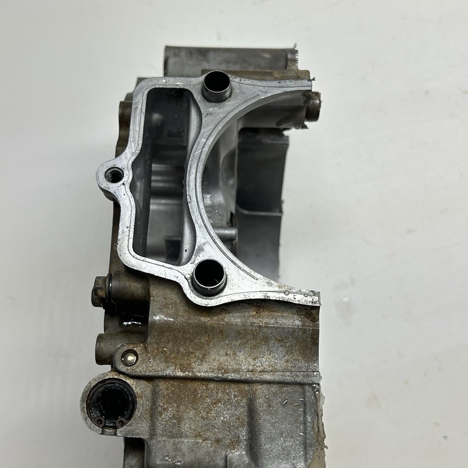 14 - 17 2015 YAMAHA YZ 250 F FX LEFT CRANK CASE BOTTOM END BLOCK OEM