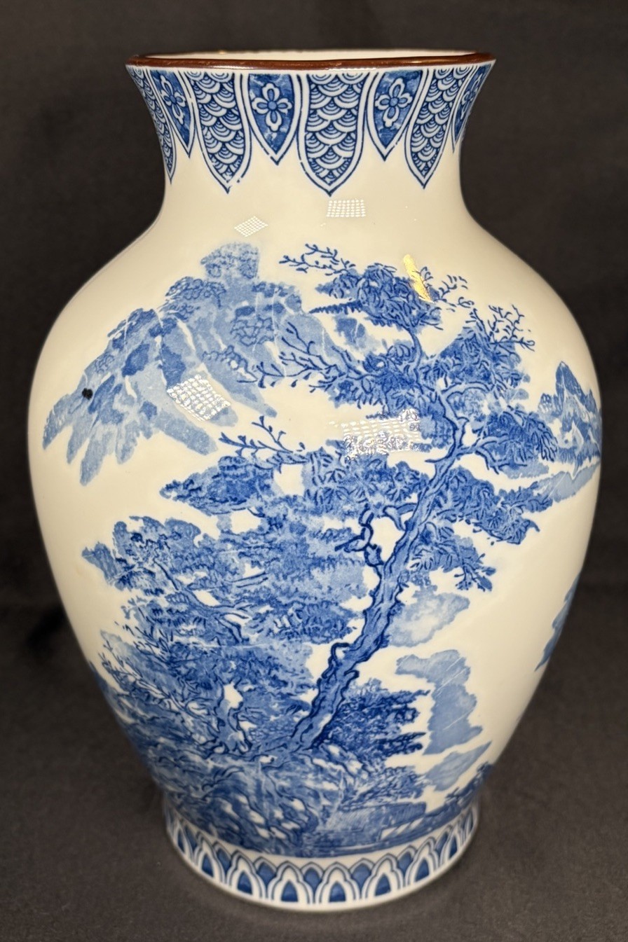 VTG Oriental Blue & White Chinoiserie Vase 9.5" Asian Mountain Pines Scene