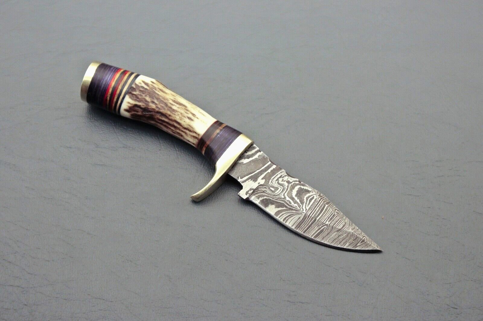 Stag Antler Gut Hook Hunting Knife Horn Handle Forged Damascus Steel Fixed Blade