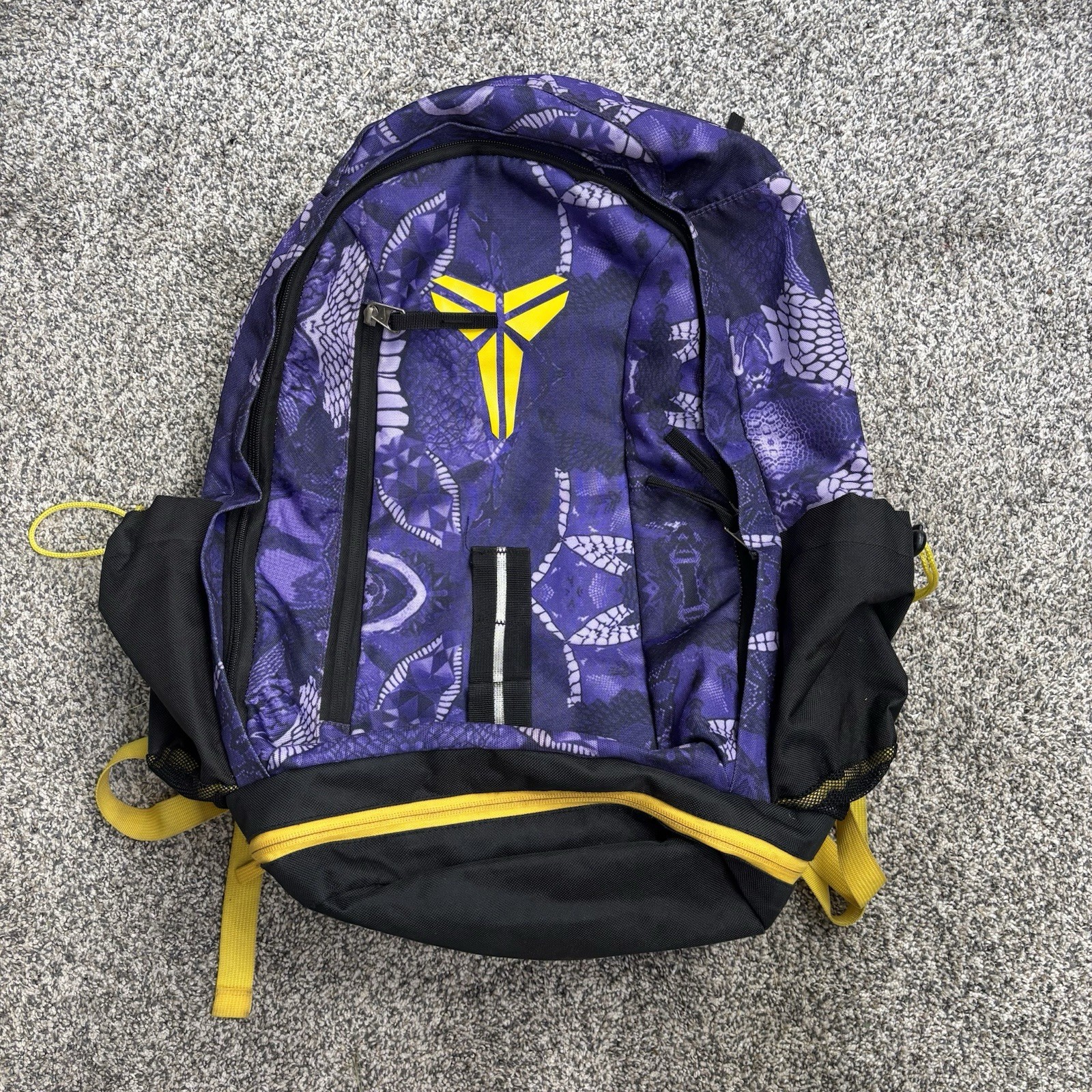 Kobe Bryant Limited Nike Black Mamba Lakers Purple Backpack Bag Rare  Lakers