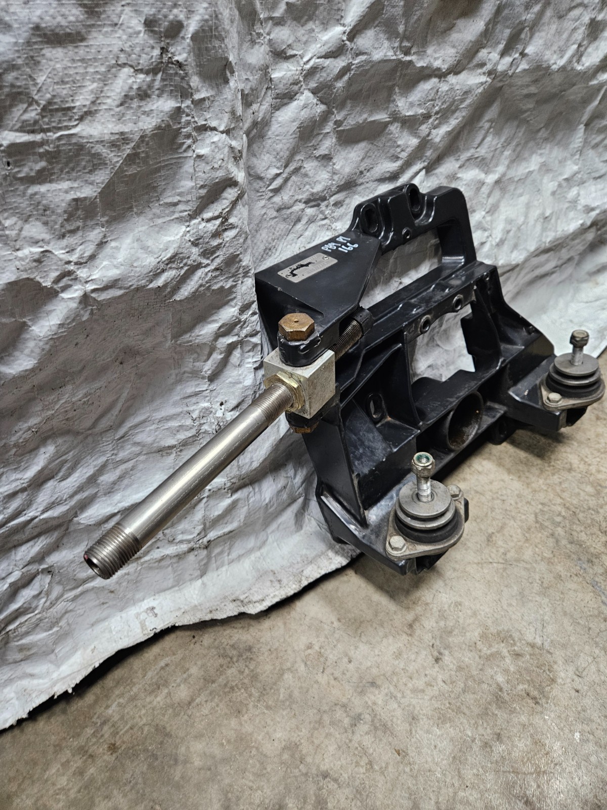 OMC Cobra Volvo SX 5.0 Out Drive Inner Transom Plate Mount 3868030 3652273