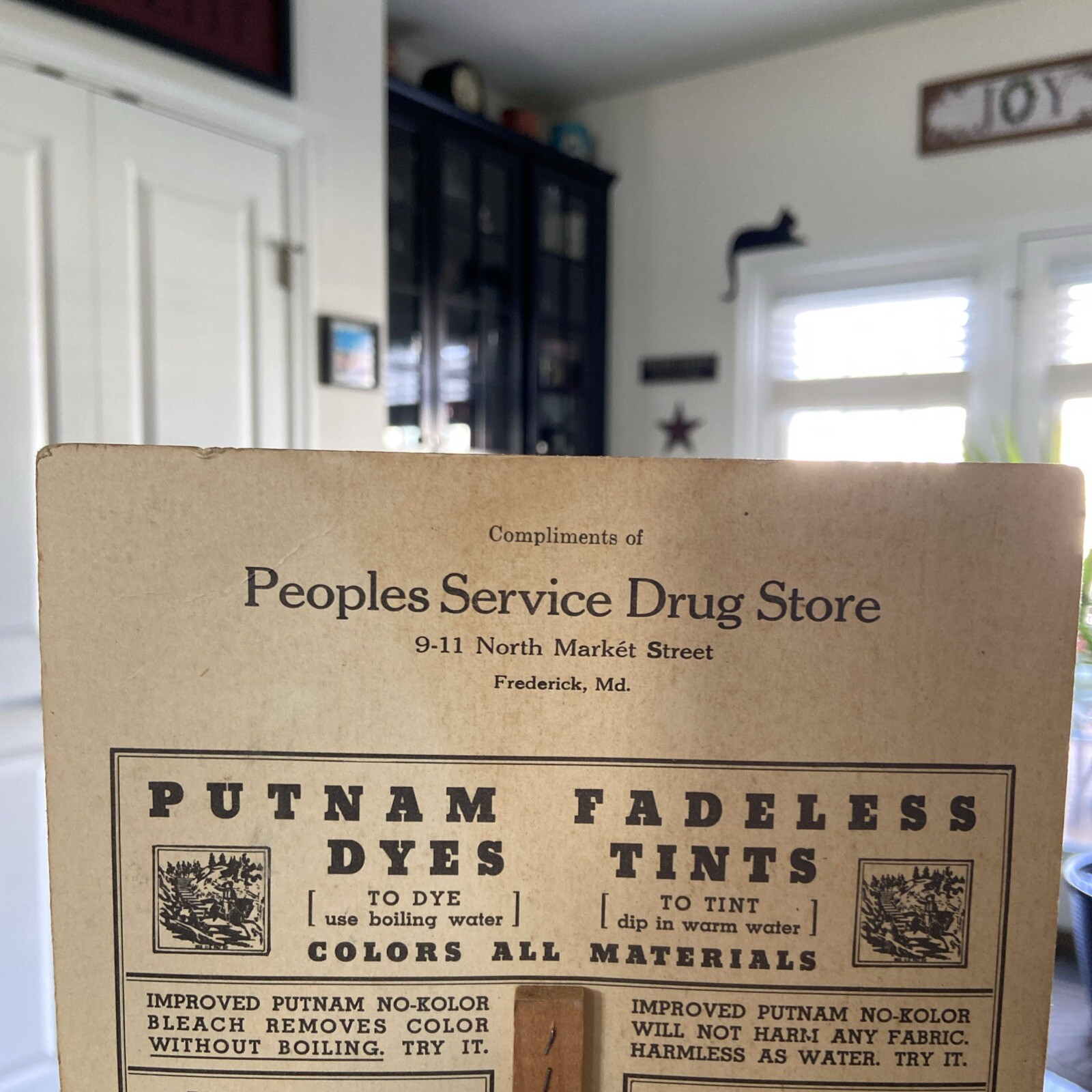 Putnam Dyes antique store fan sign, 1920s Peoples Drug Frederick