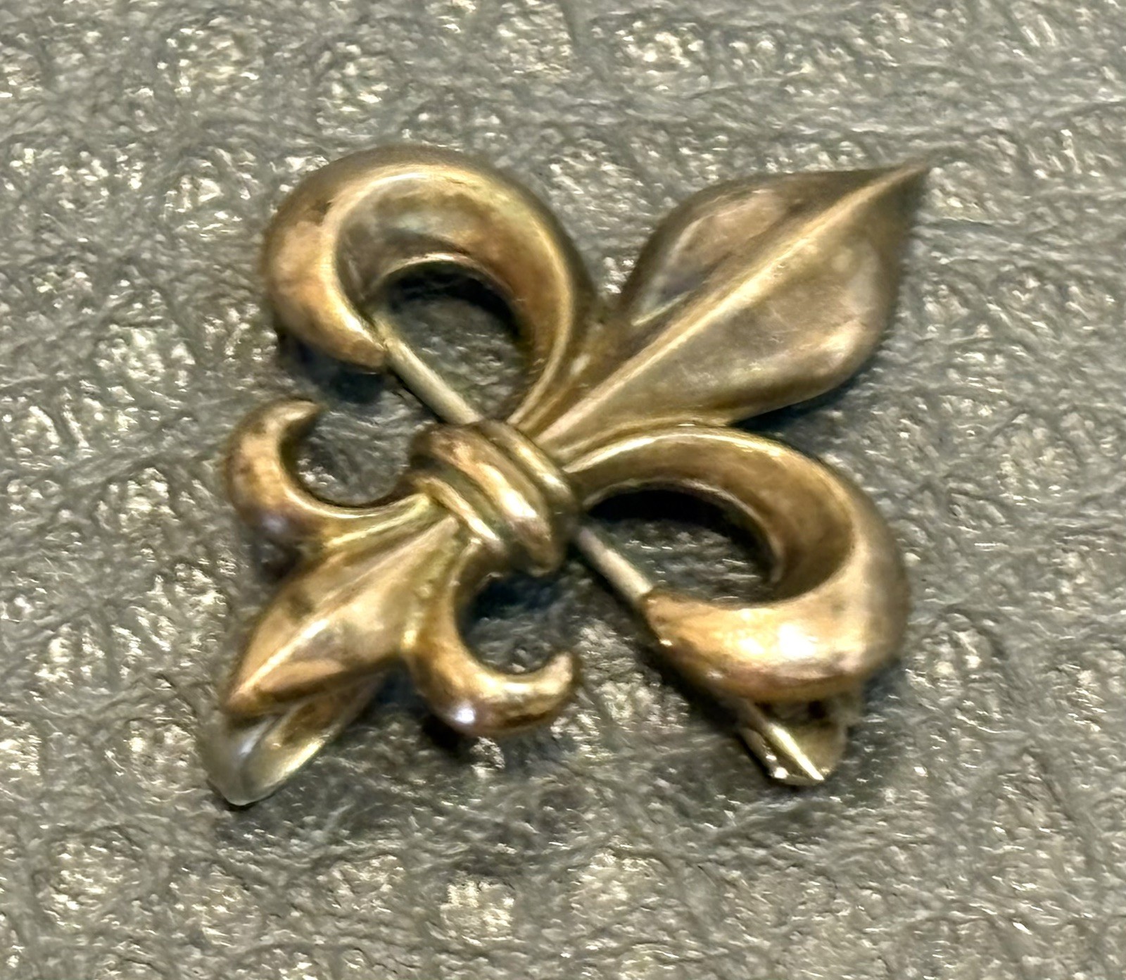 Victorian Art Nouveau Antique Vintage Watch Fob Pin Gold Filled Fleur de Lis