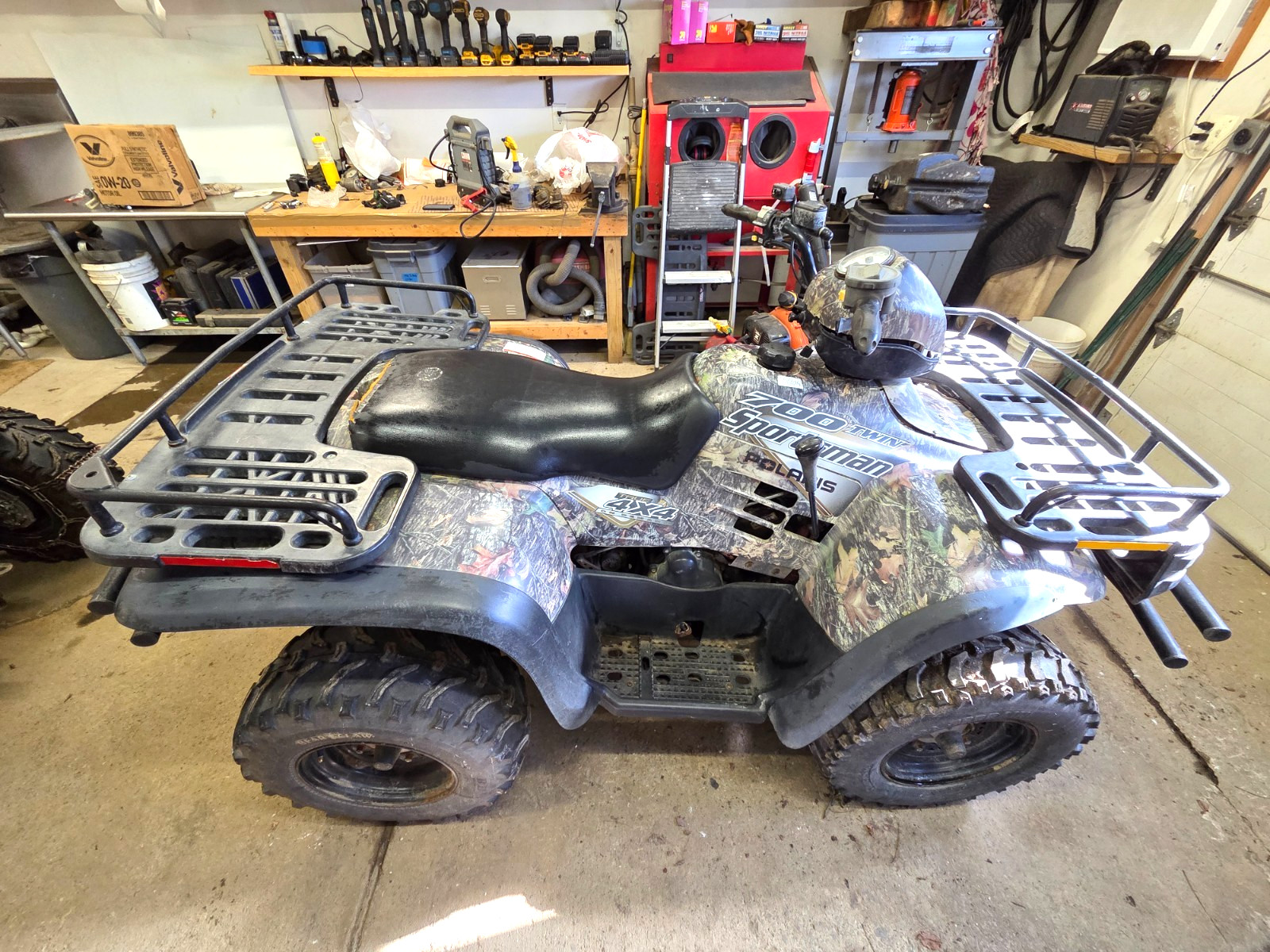 2003 Polaris Sportsman 700 Rear Differential Rear End Housing Gearbox 1341352