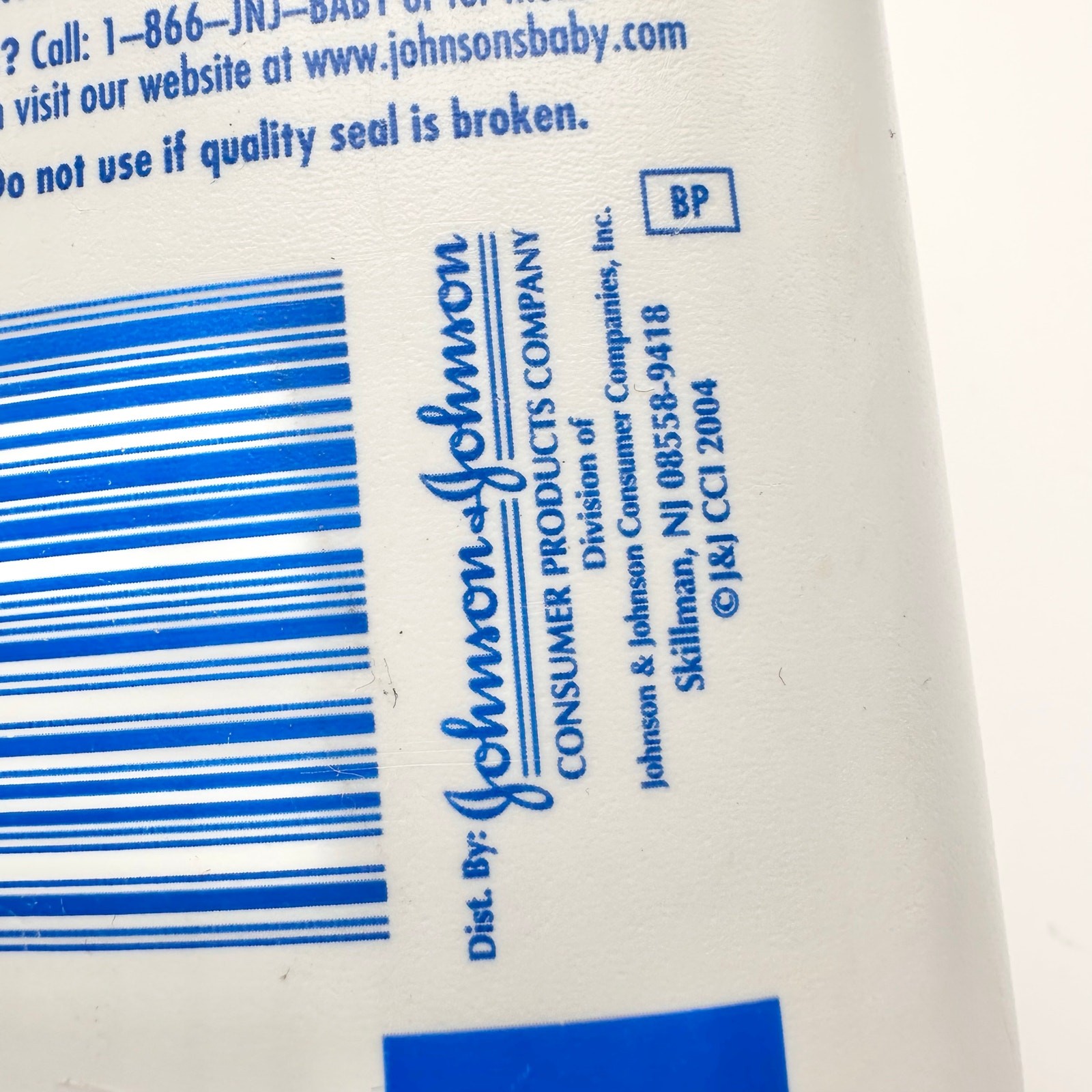 Vintage Johnson’s Baby Powder TALC Mildness Pink Label 15 Oz 2004 Full No Seal