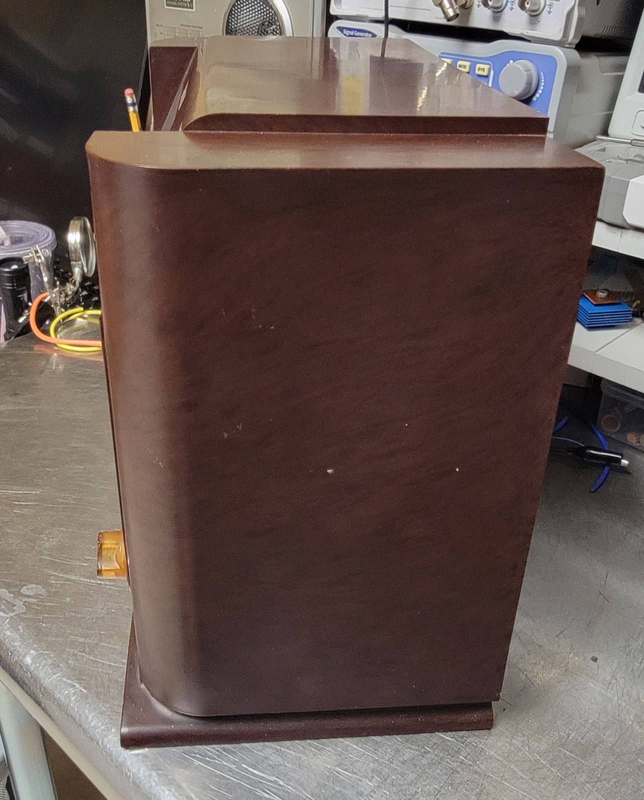 Antique Philco Model 41-90 "Farm Radio"