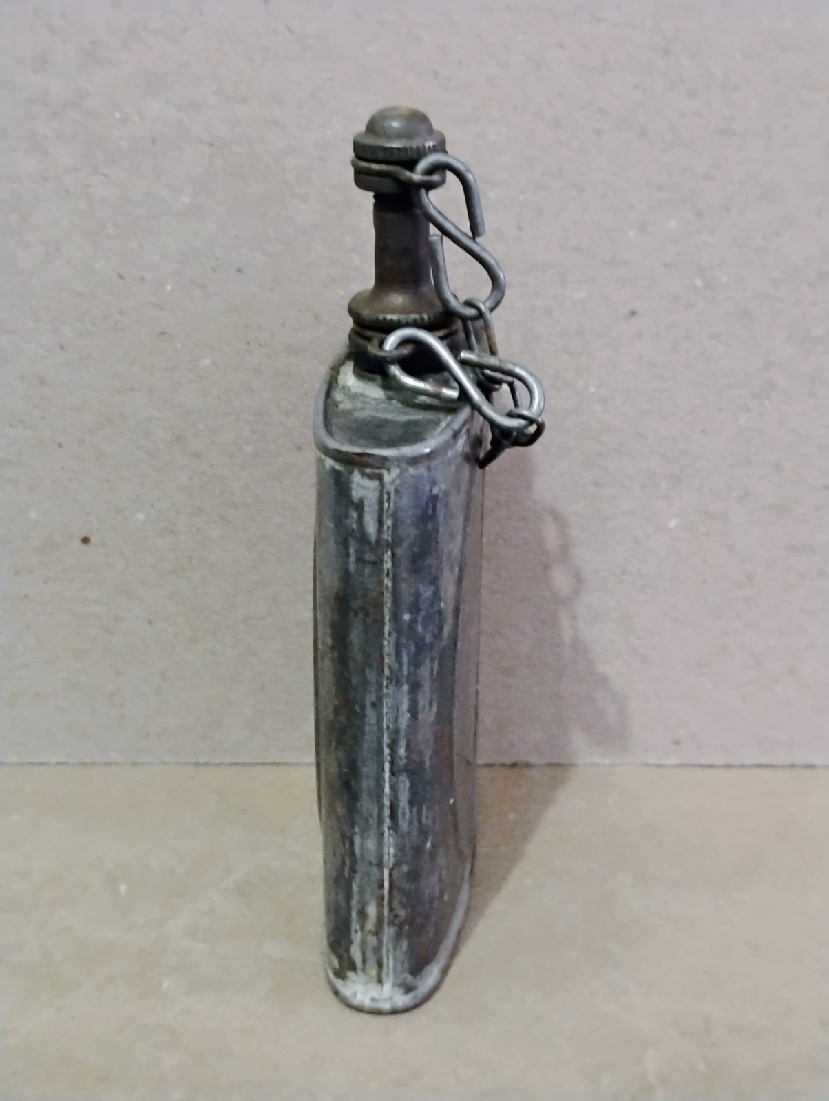 Vintage WWII US ARMY Military Gun Rifle Gunner Oiler Oil Flask Can w/Cap & Chain