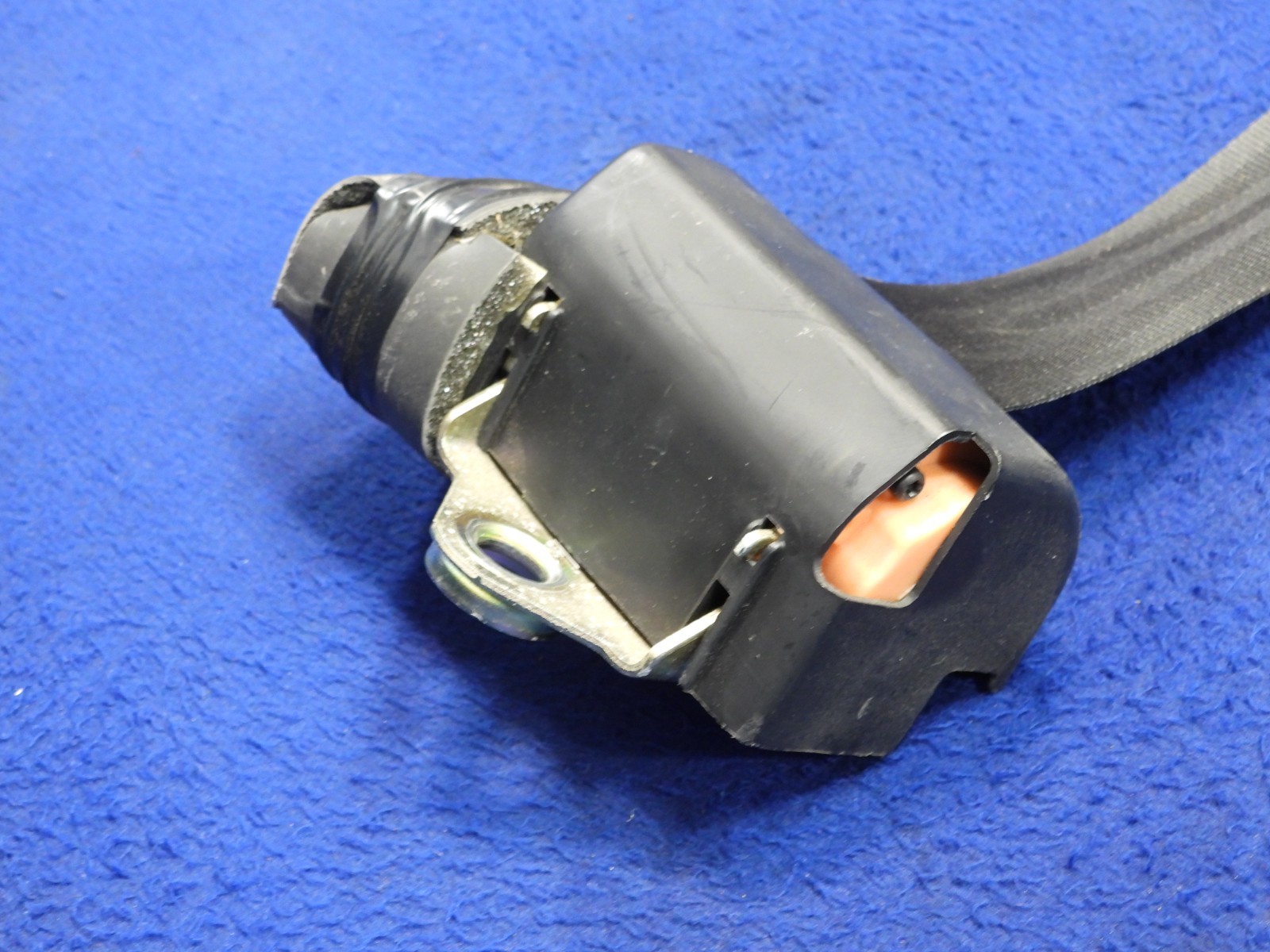 97 1997 Ford Mustang Convertible Gray Front Seatbelt Set Seatbelts OEM E48