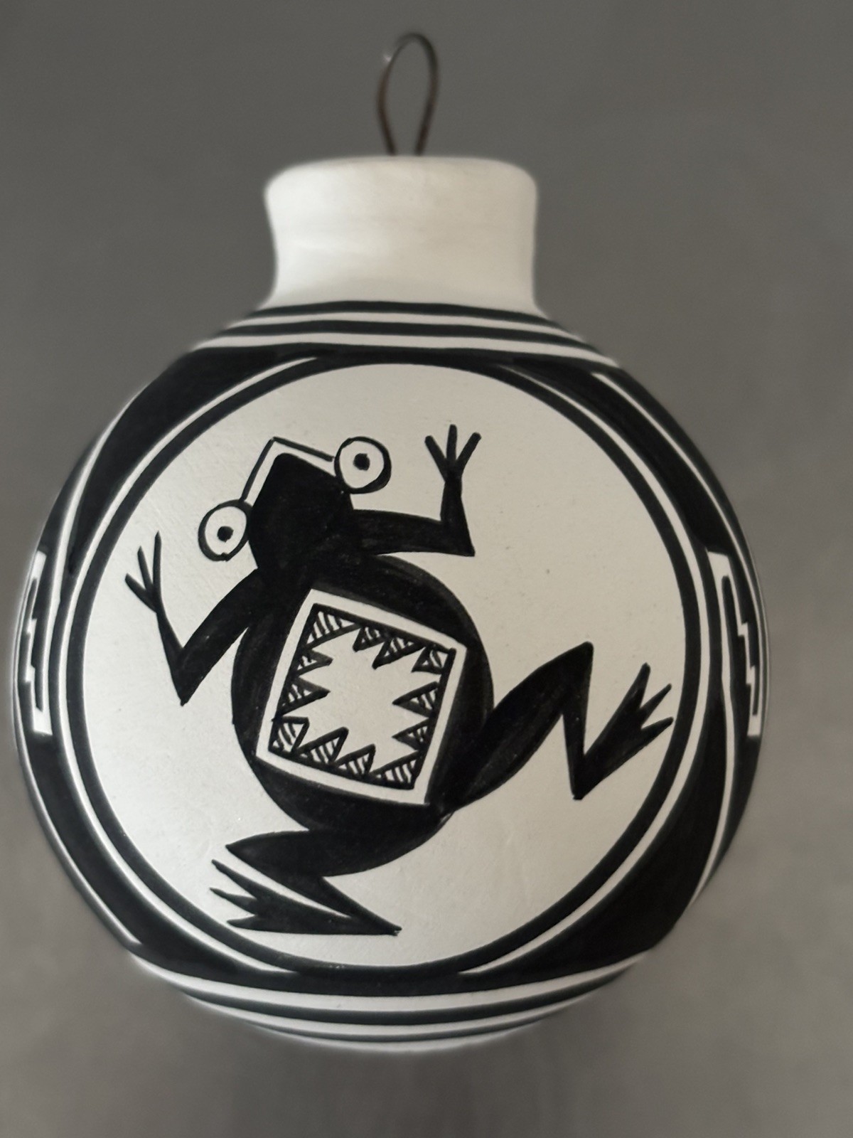 Signed Kimo DeCora Isleta Pueblo Pottery 3” Ornament Southwest Frog FREE SHIP