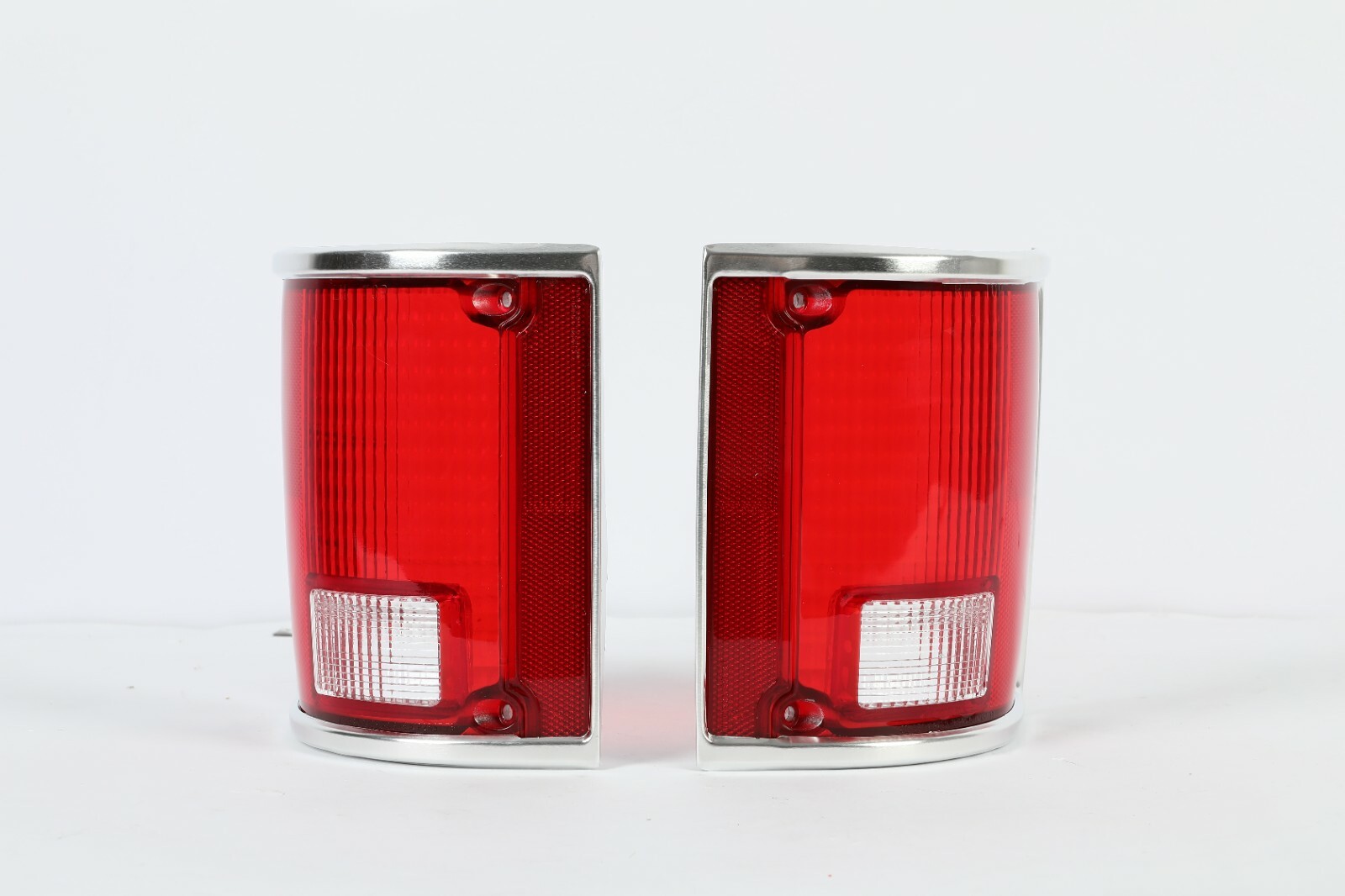 Tail Lights Taillamps w/chrome Bezel Pair For 73-91 Chevrolet C10 K10 GMC Sierra