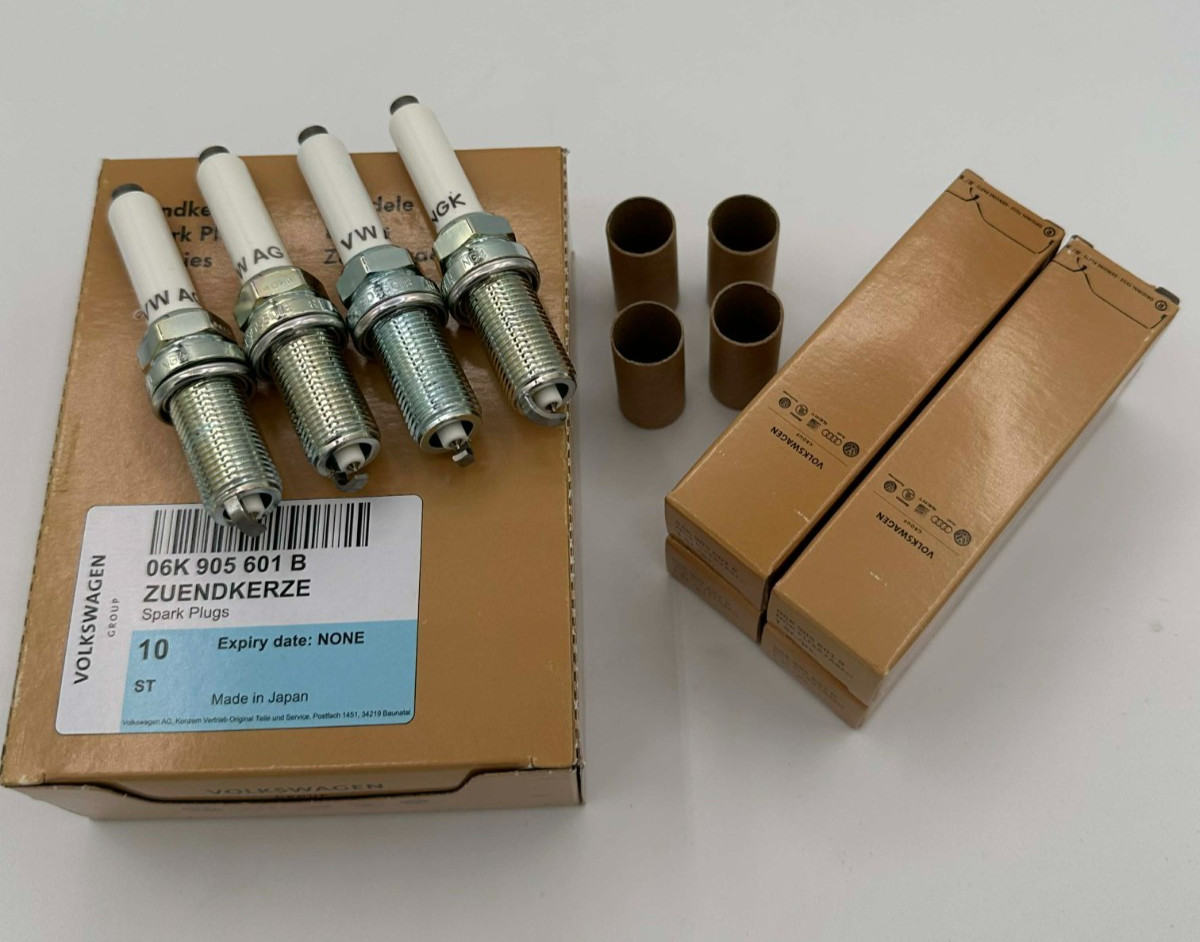 NGK VW AG 95125 Ruthenium HX Spark Plug Audi Porsche VW L4 06K905601B Set of 4