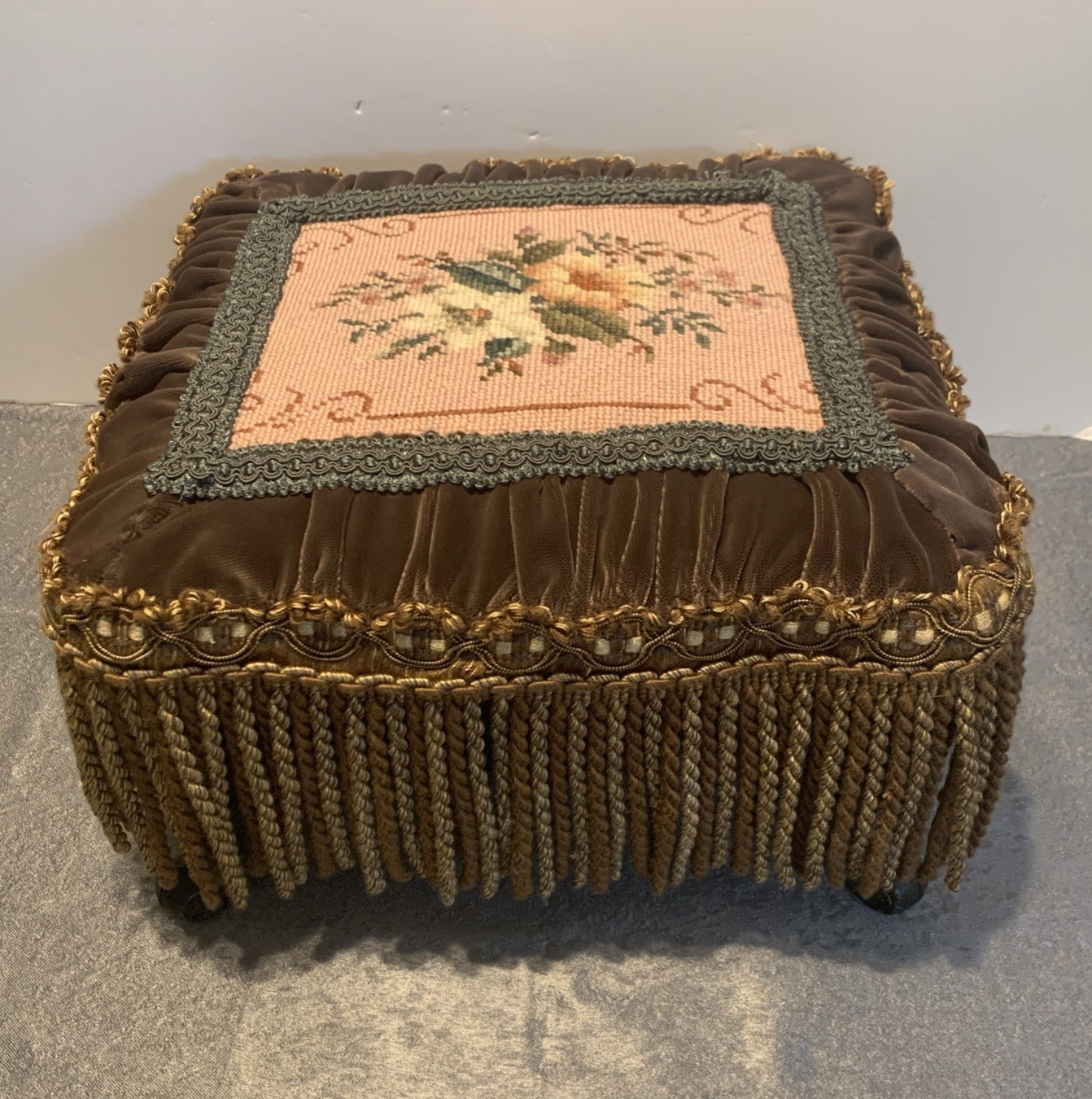 Vtg Cast Iron Ottoman Footstool w/Floral Needlepoint Design & Fringe