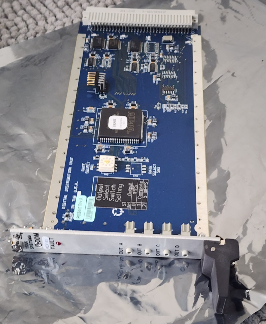 Motorola Trak Systems 9106-1G DDM Digital Distribution Unit P008487