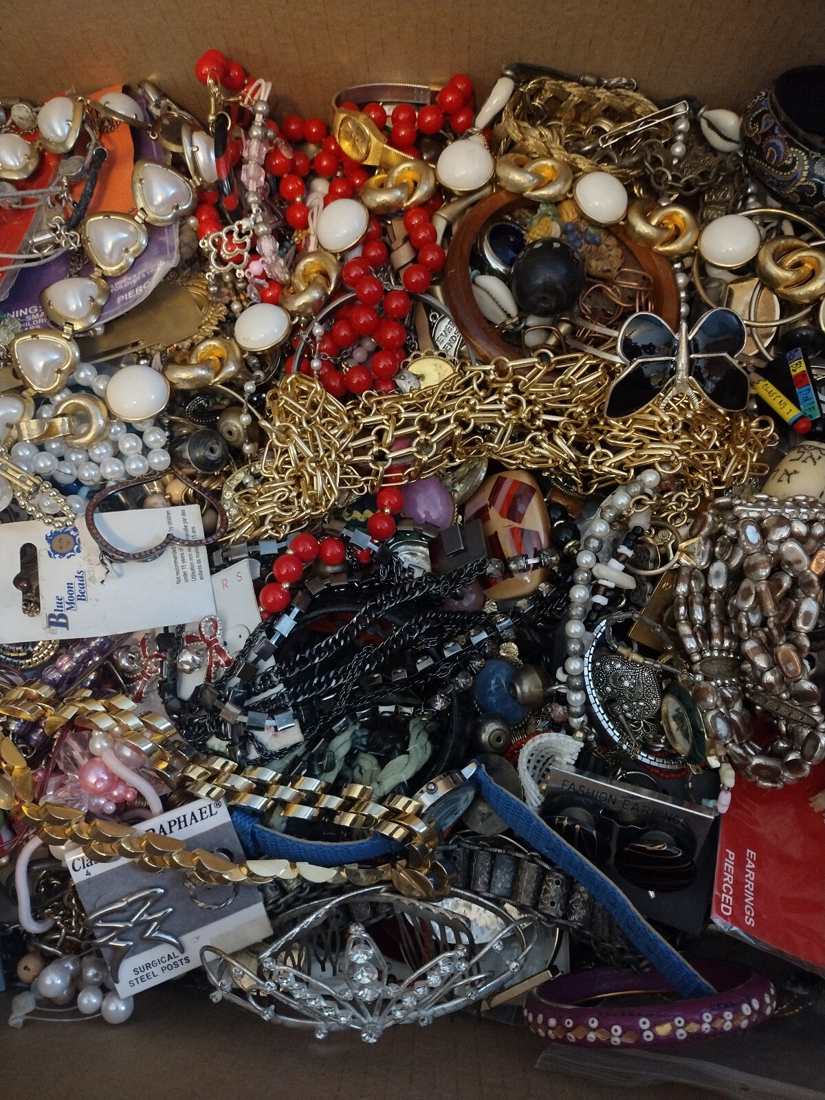 Jewelry Lot for crafts, repair, and reselling 3lbs plus See drescription