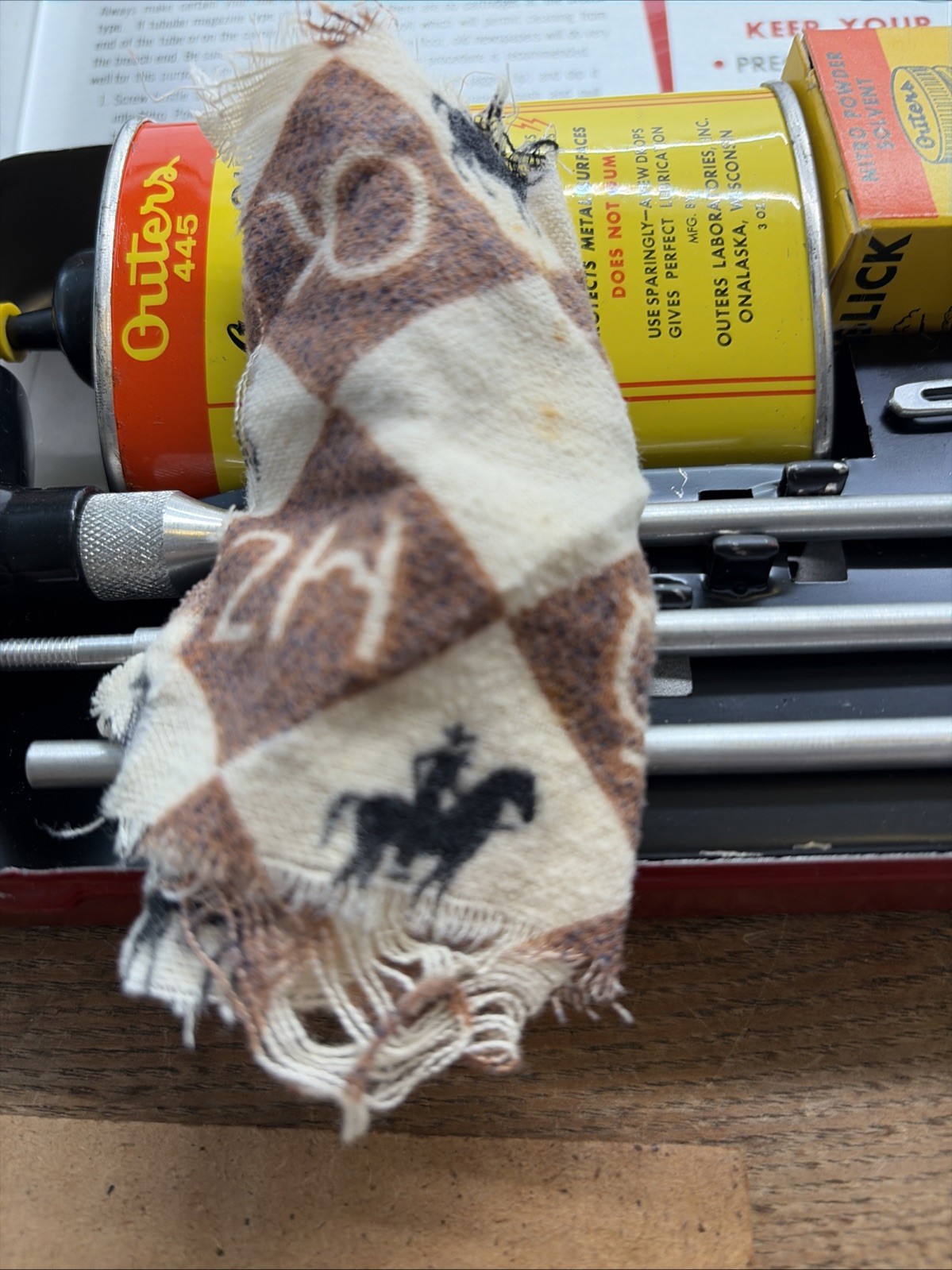 VTG Outers Gunslick No. 477 Rifle Cleaning Kit 22 In Original Box Red Tin (13)